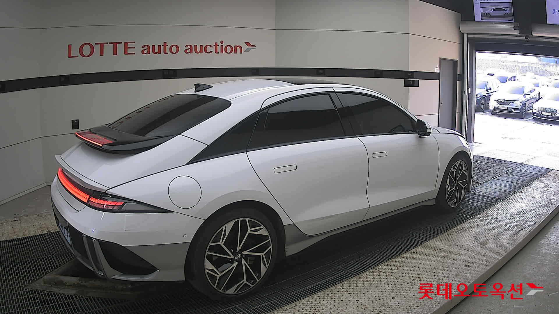 Hyundai Ioniq 6 2023 - Image 19