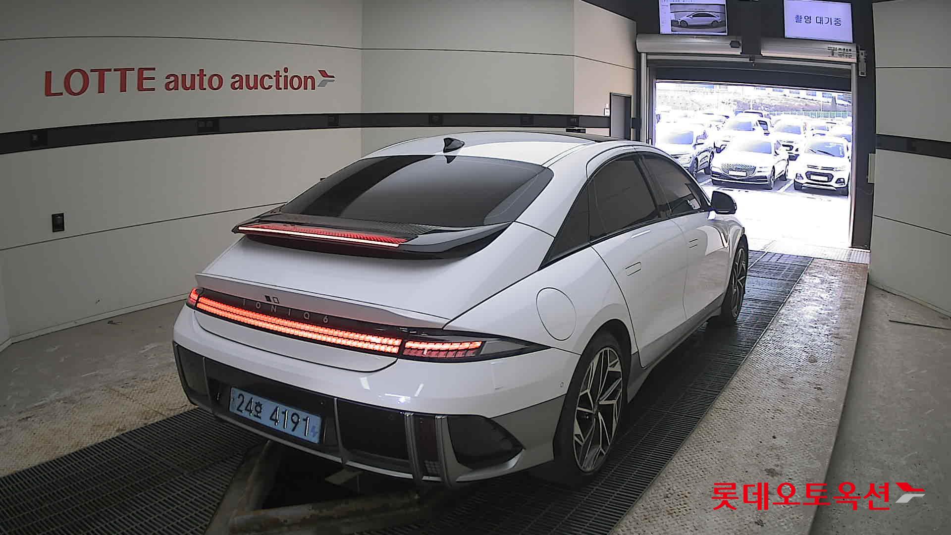 Hyundai Ioniq 6 2023 - Image 18