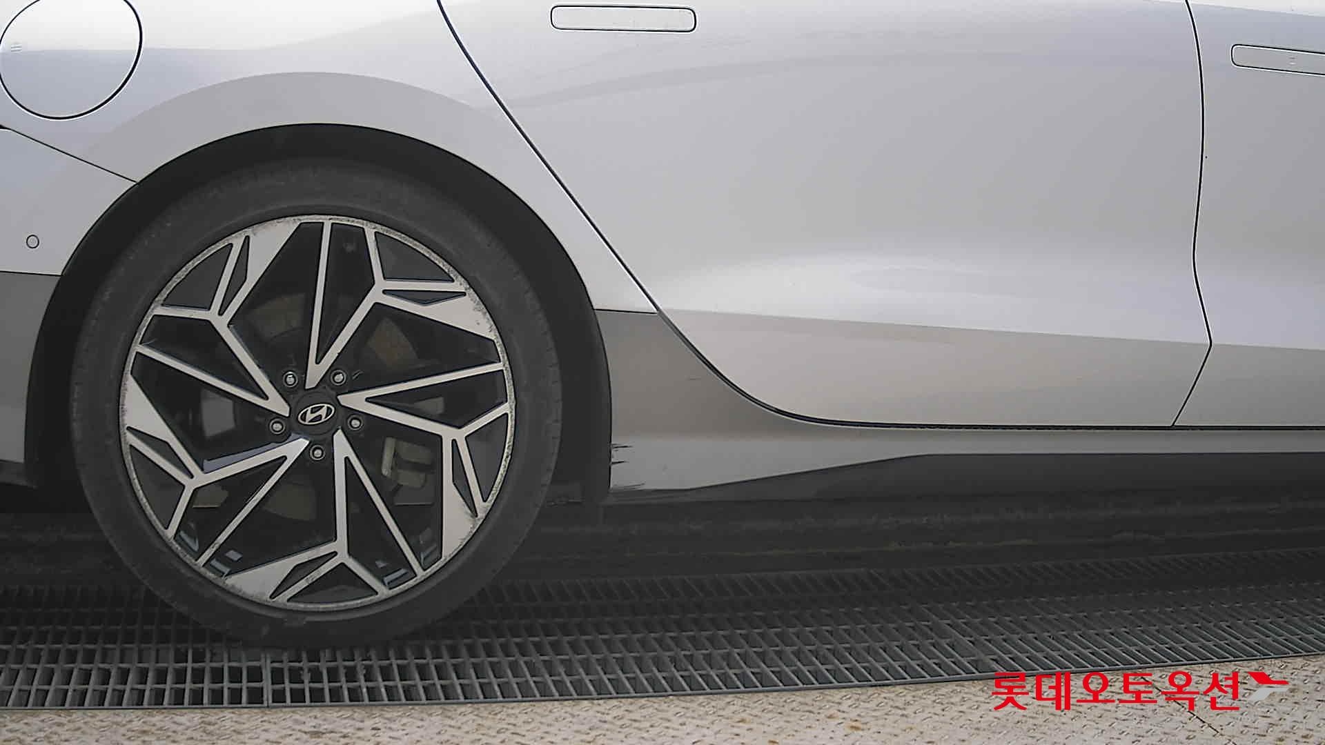 Hyundai Ioniq 6 2023 - Image 28