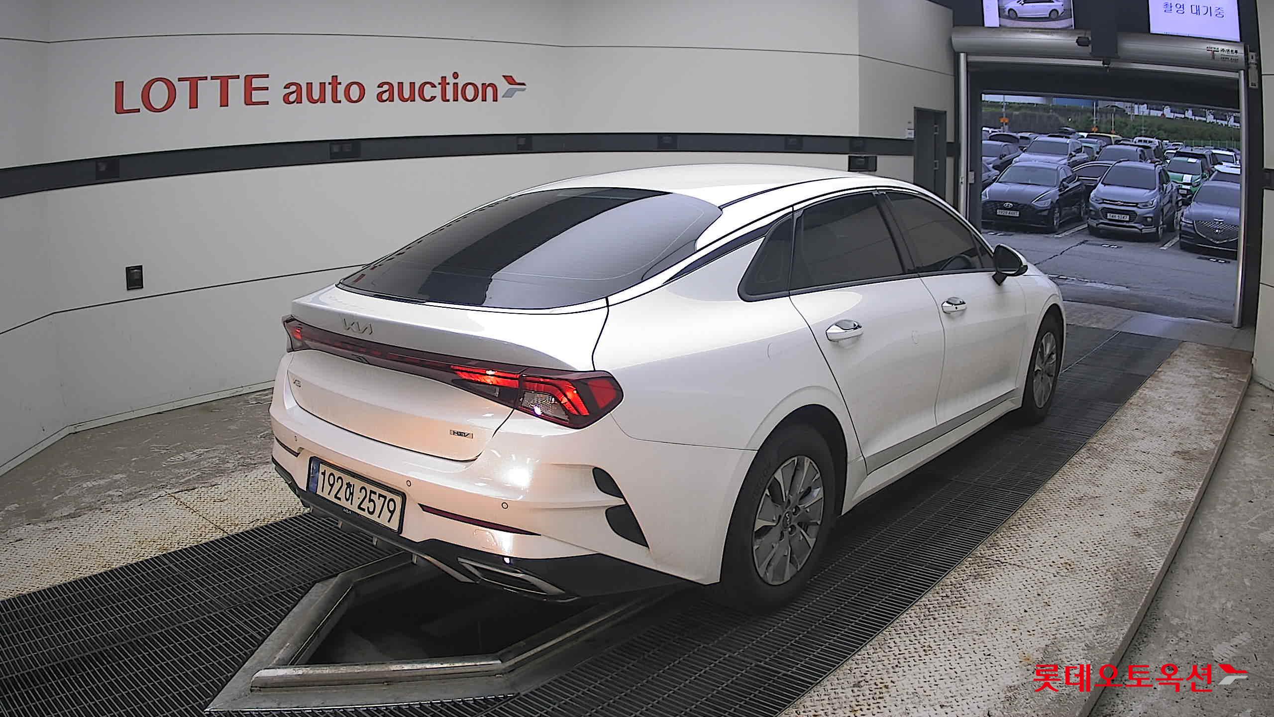 2023 - kia k5