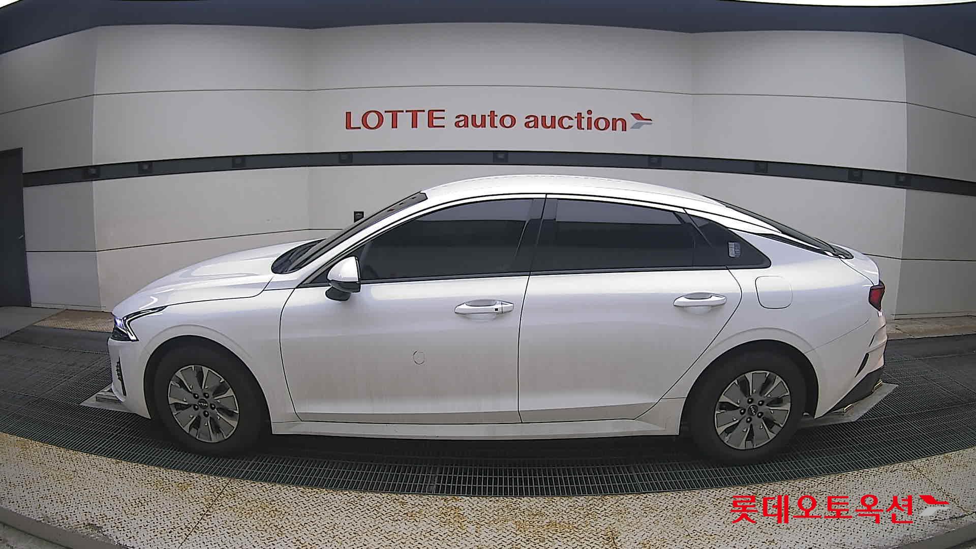 2023 - kia k5