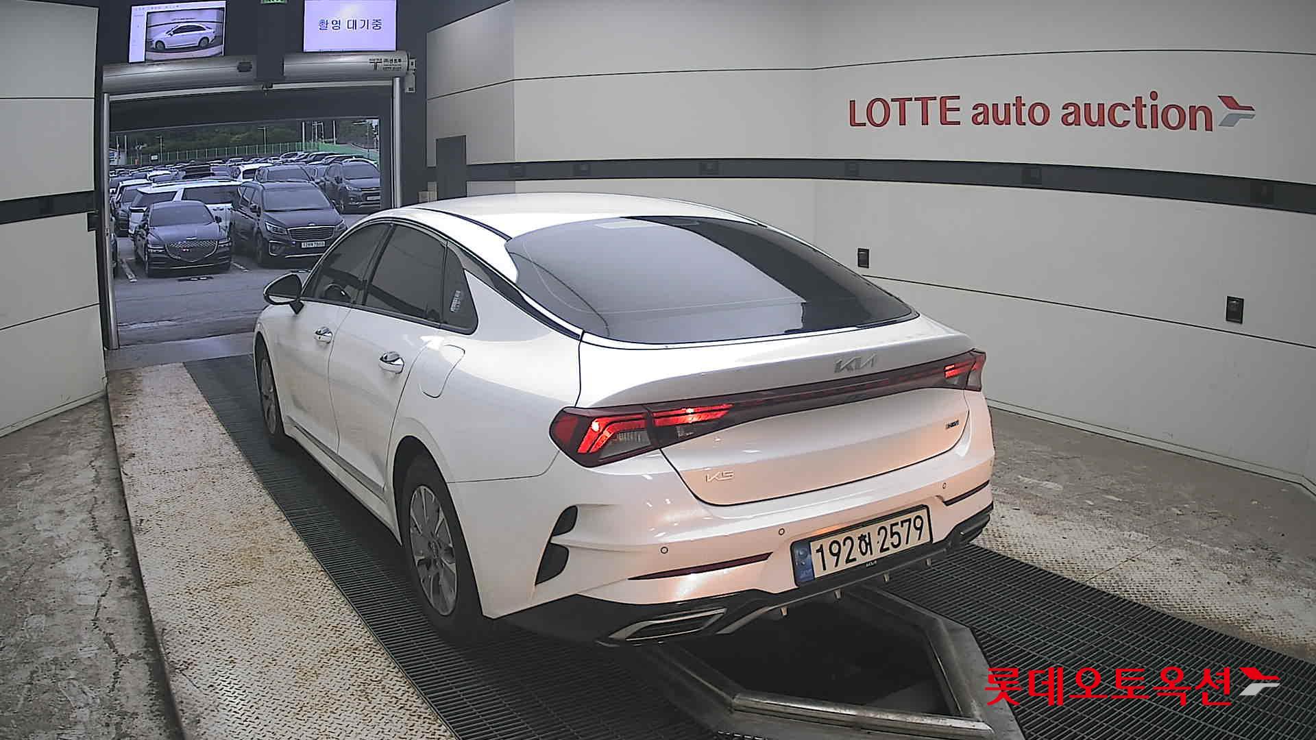 2023 - kia k5
