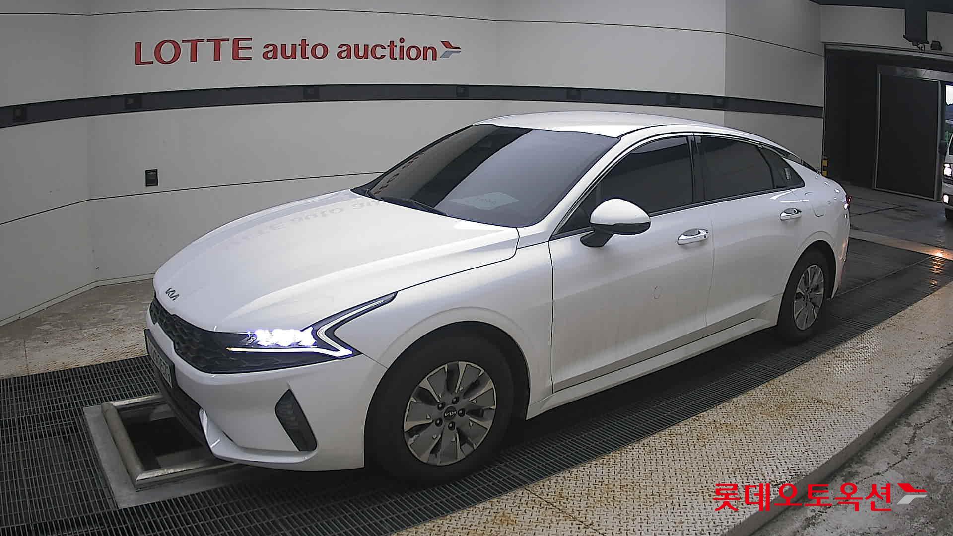 2023 - kia k5