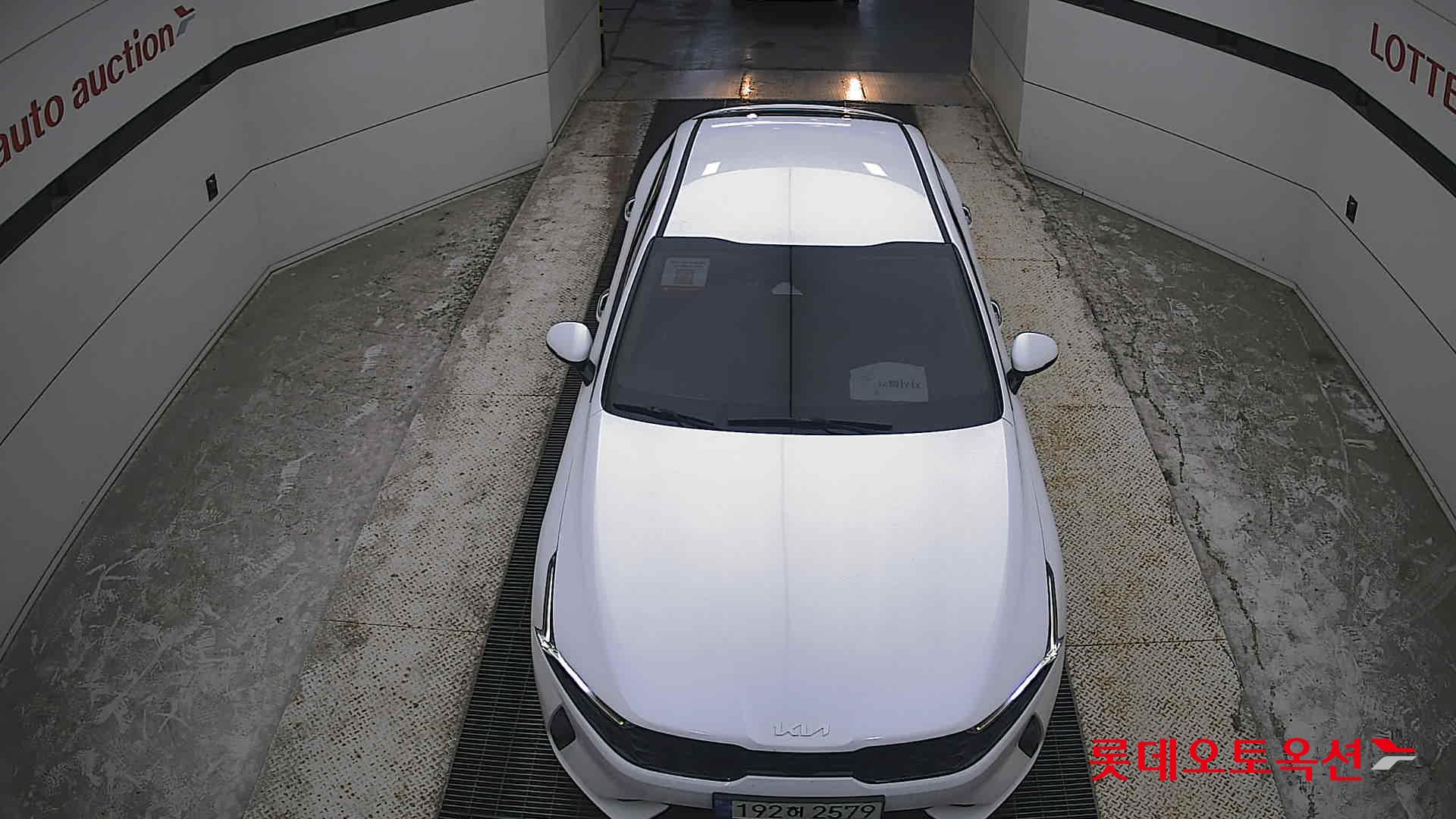 2023 - kia k5