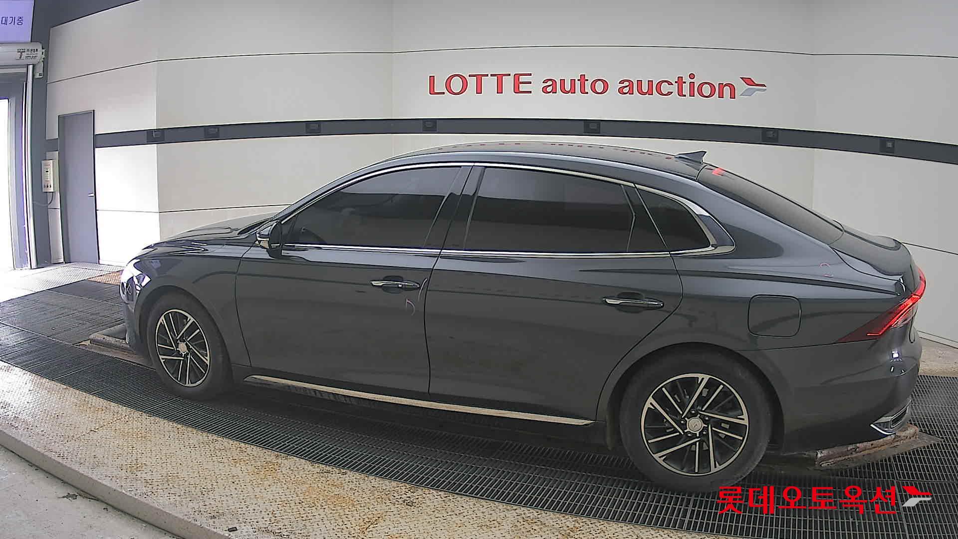 هيونداي جرانجر 2020 - صورة 14