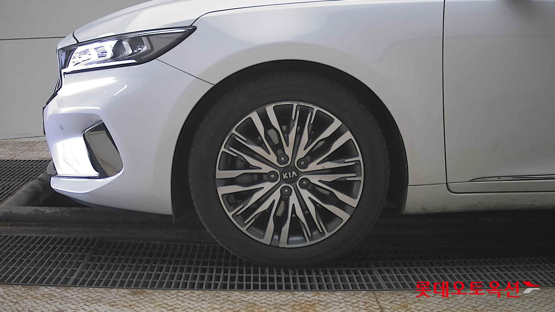 Kia K7 2020 - Image 25