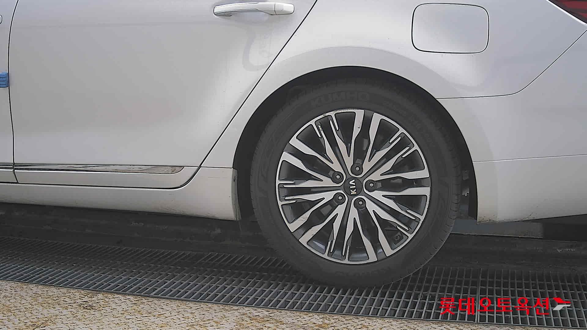 Kia K7 2020 - Image 26