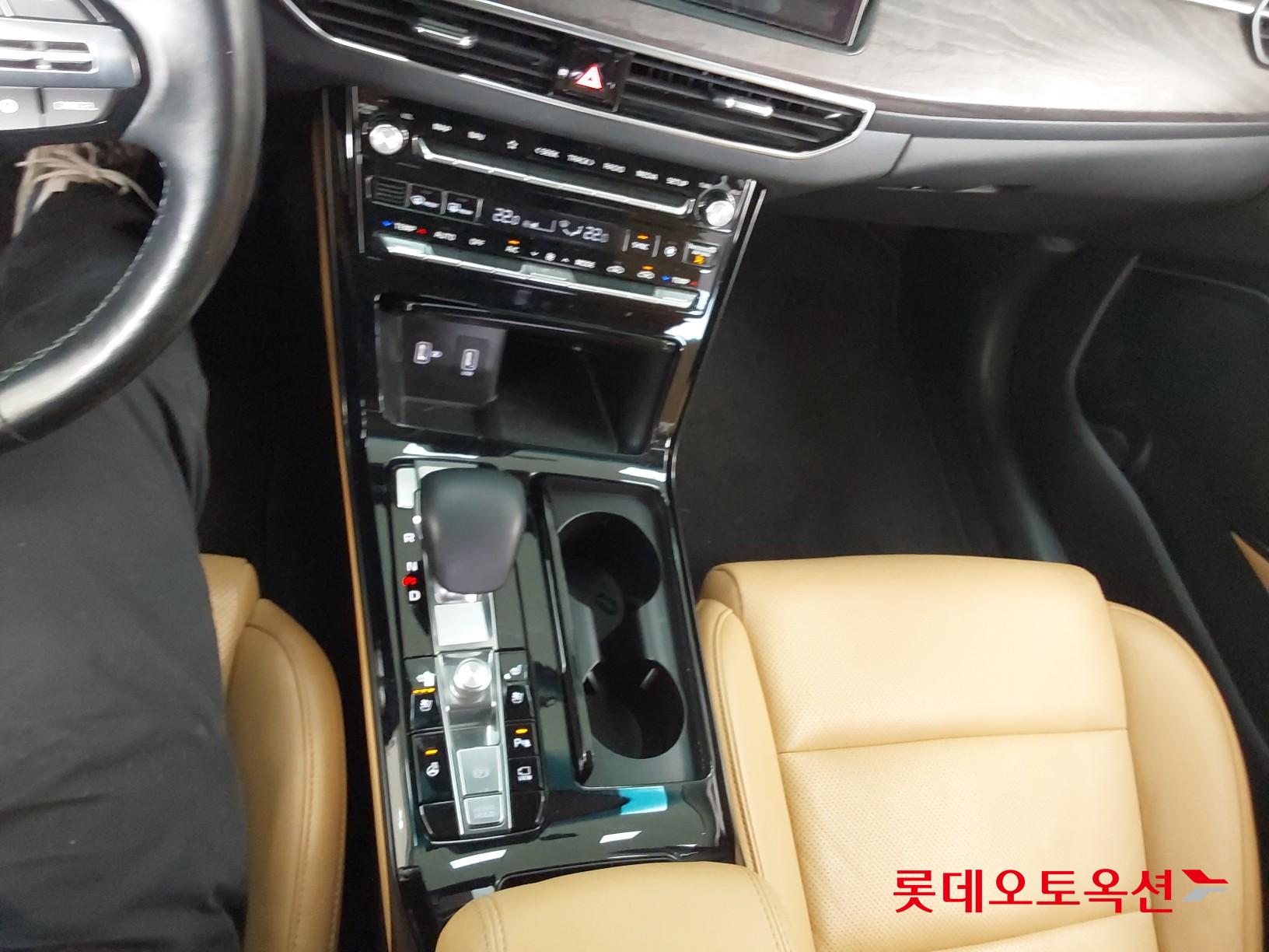 Kia K7 2020 - Image 35