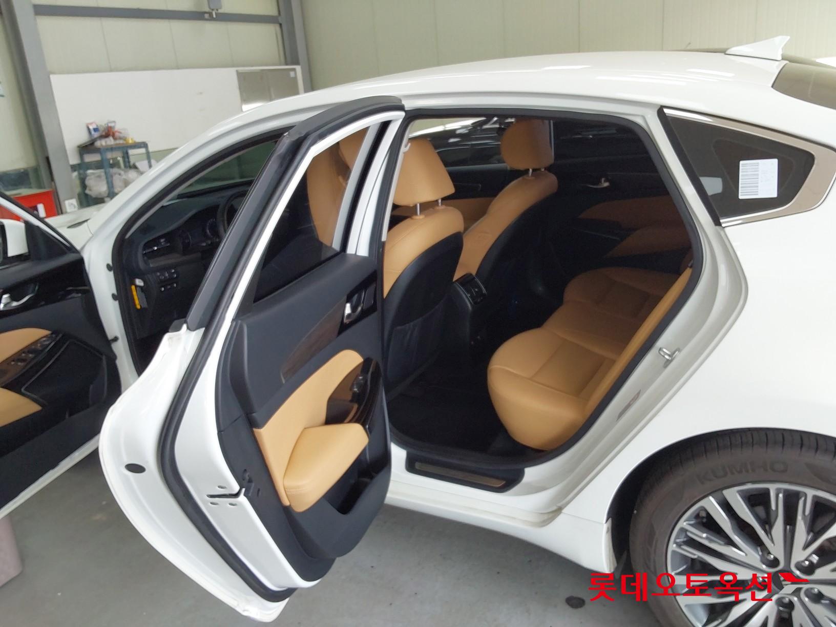 Kia K7 2020 - Image 38