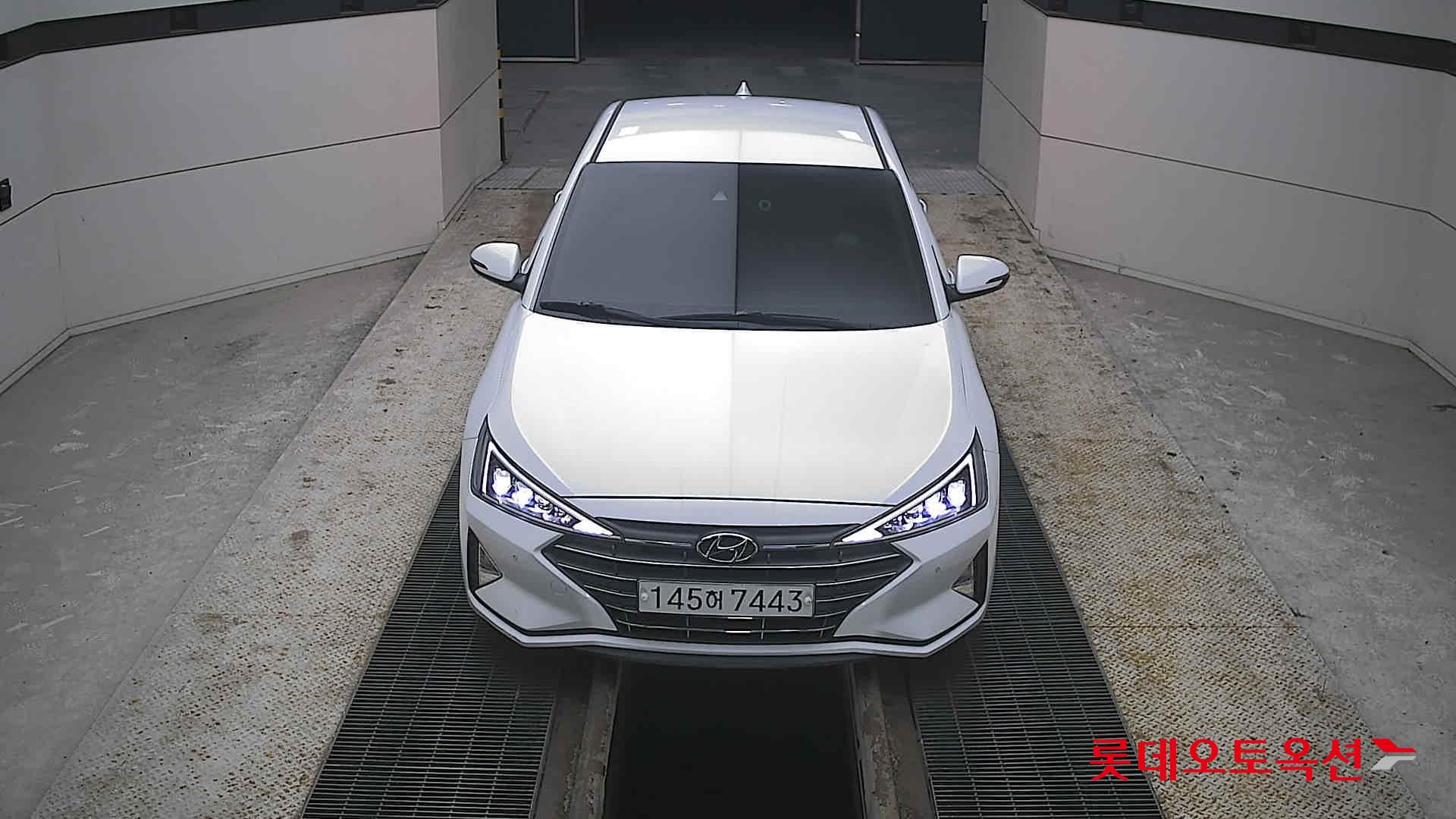 هيونداي إلانترا