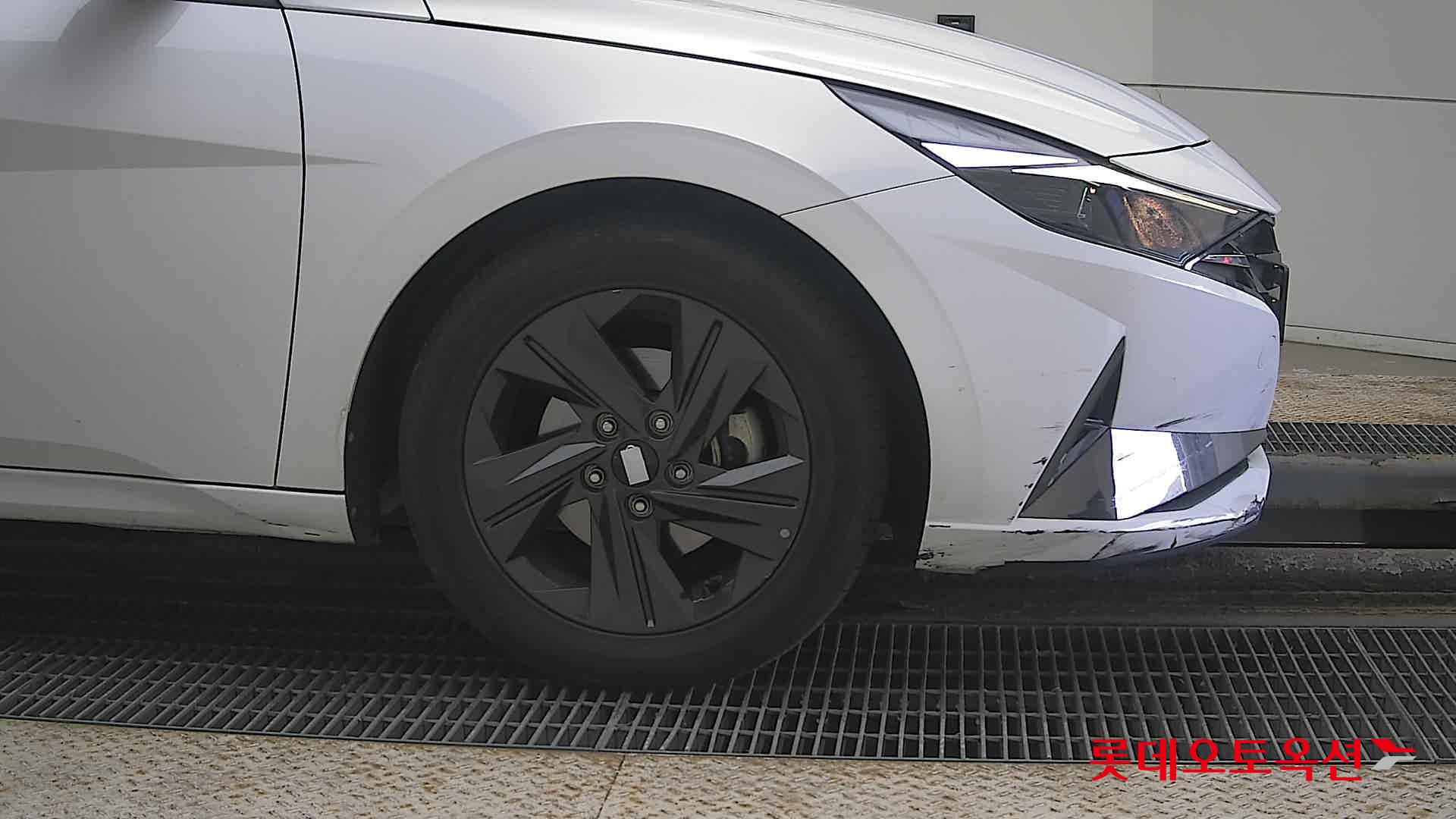 Hyundai Elantra 2022 - Image 27