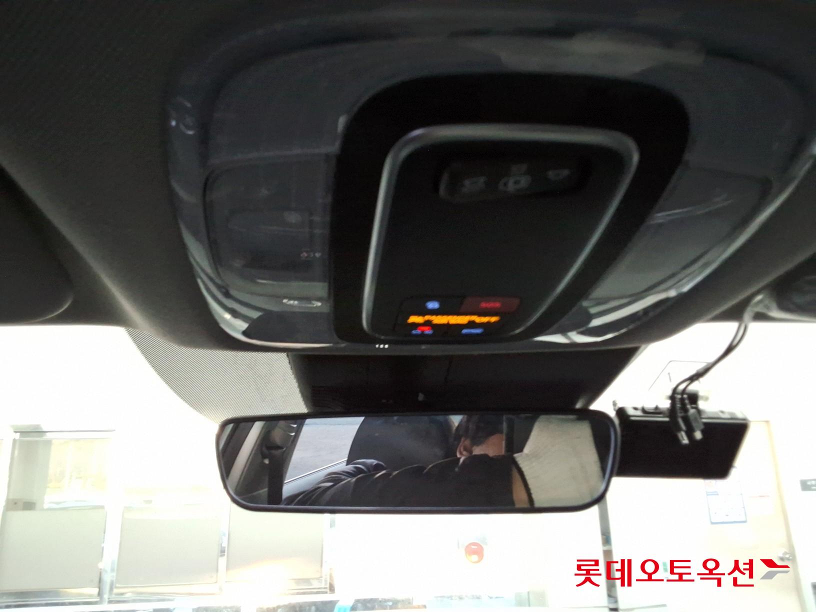 Hyundai Elantra 2022 - Image 31