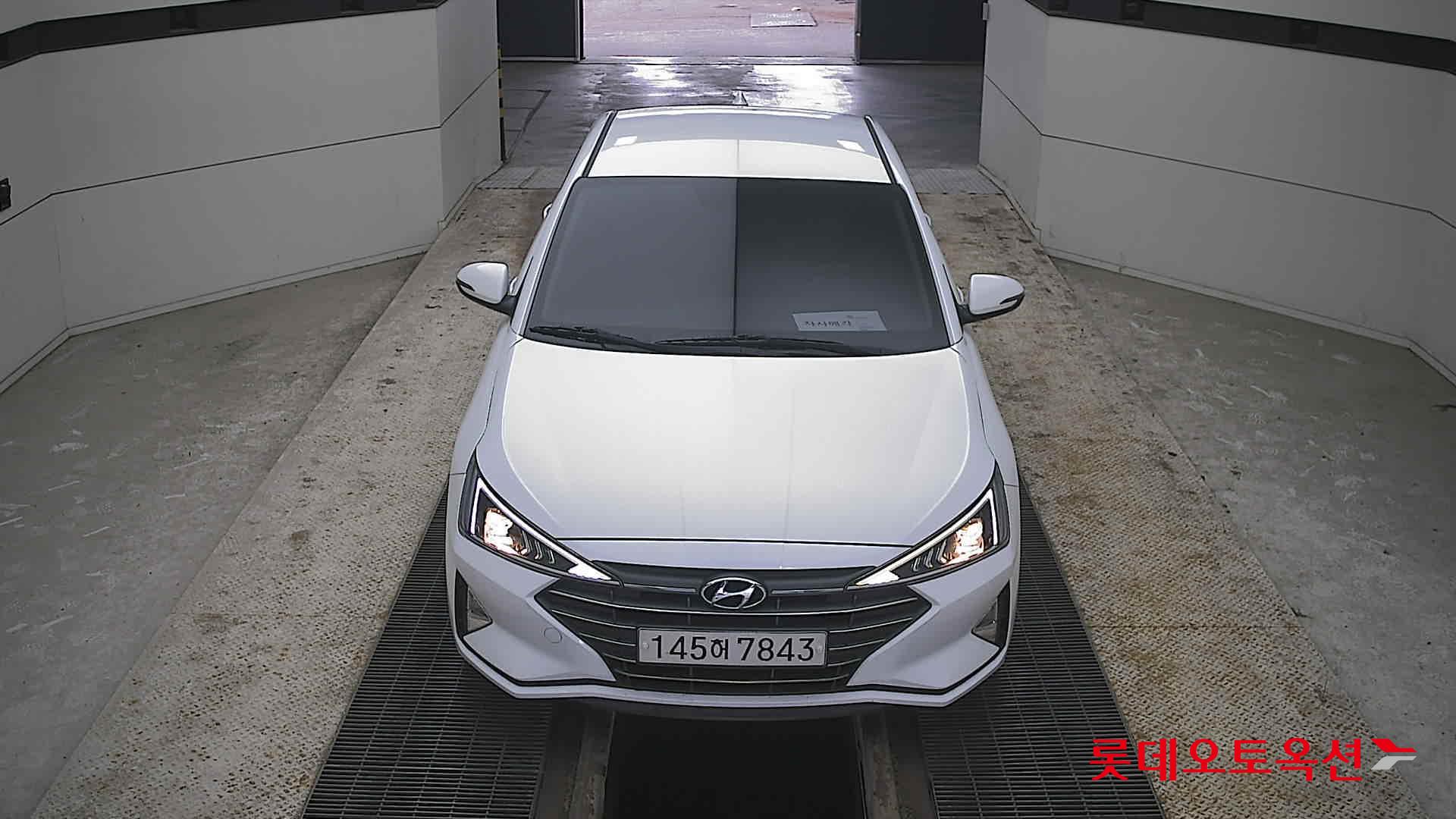 هيونداي إلانترا