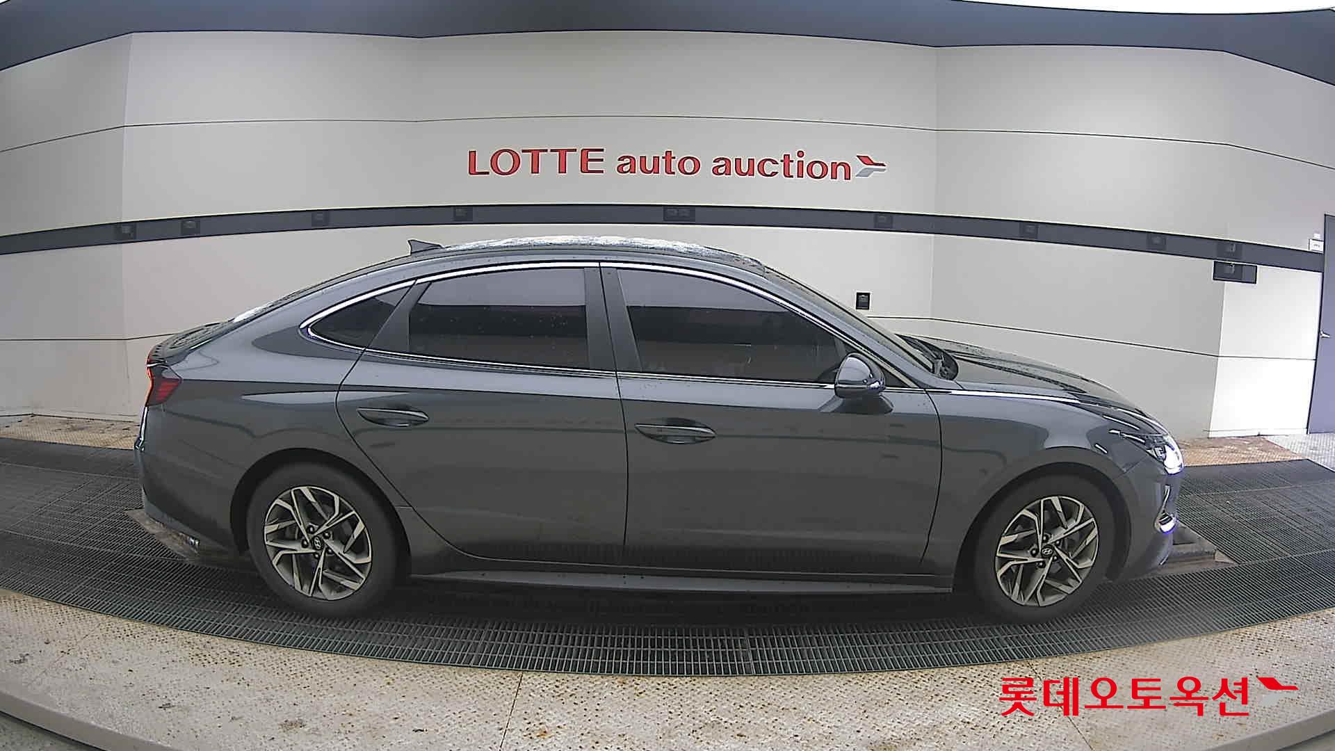 Hyundai Sonata 2021 - Image 21