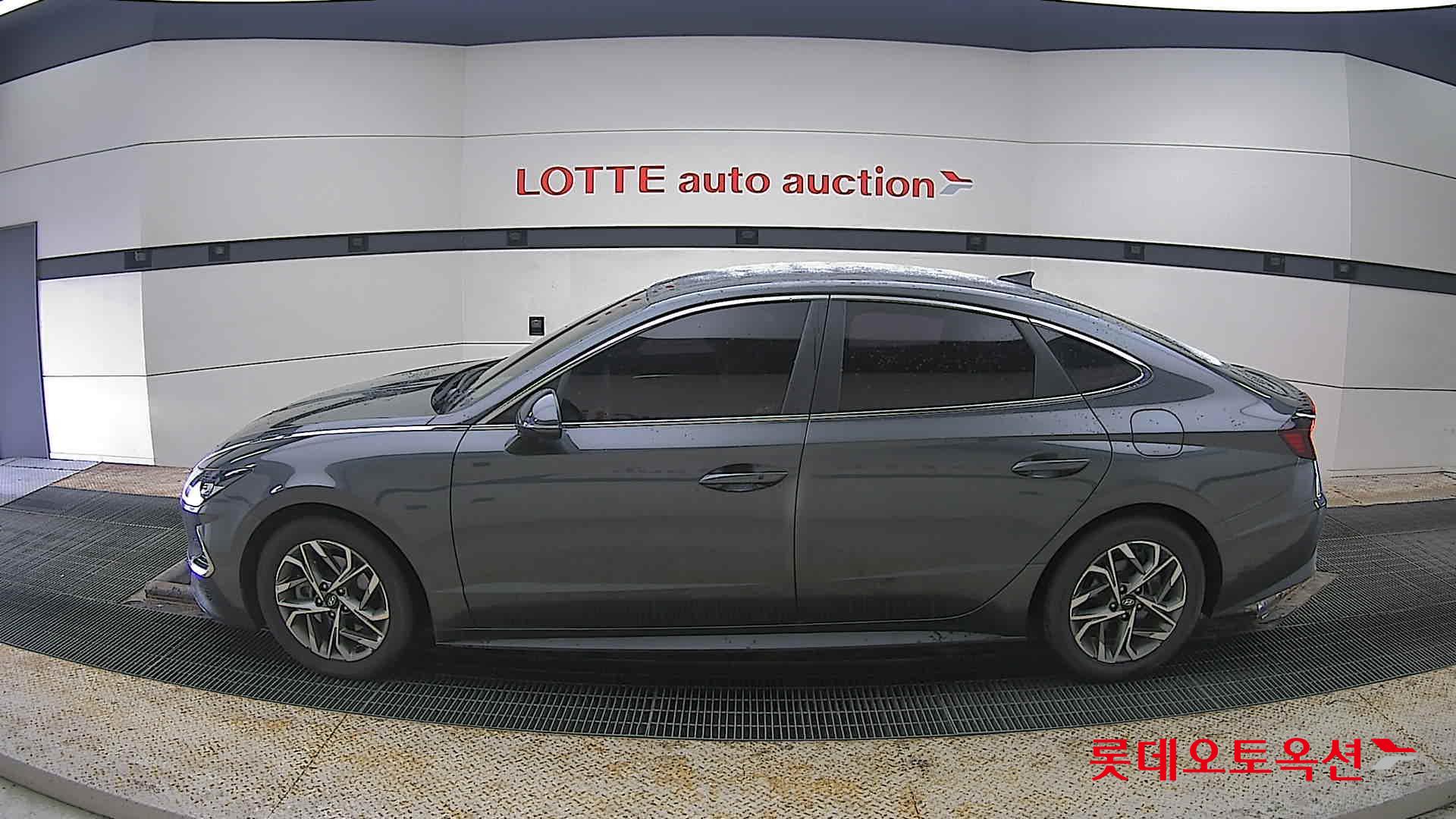 Hyundai Sonata 2021 - Image 13