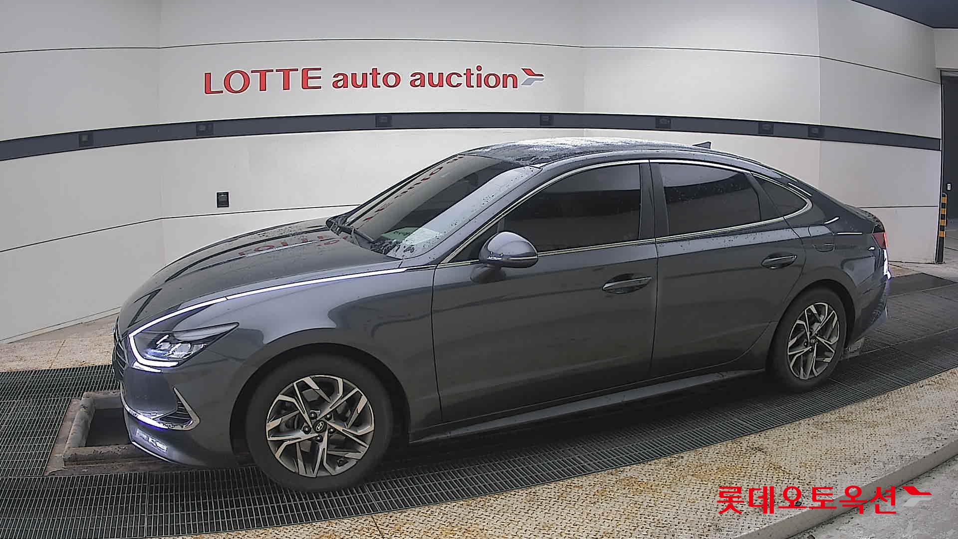 Hyundai Sonata 2021 - Image 12