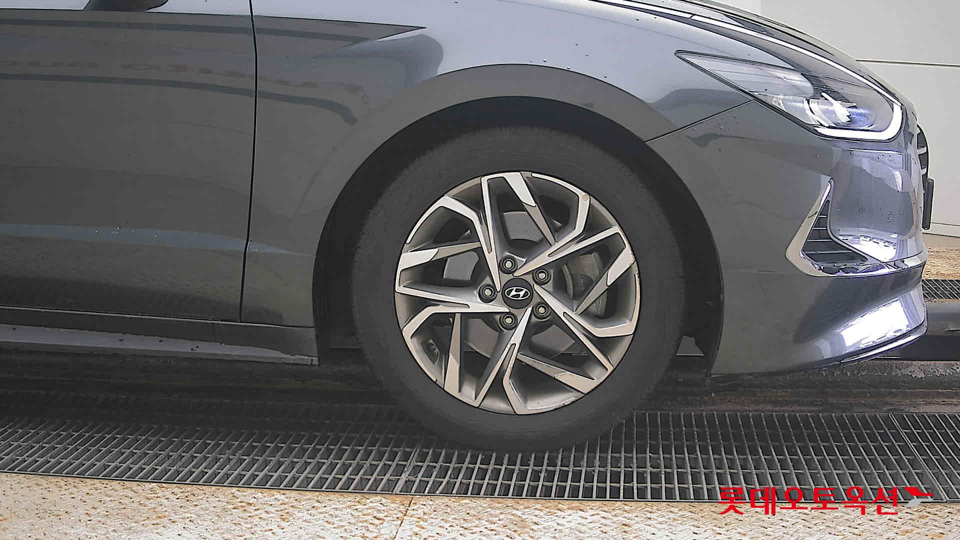 Hyundai Sonata 2021 - Image 27