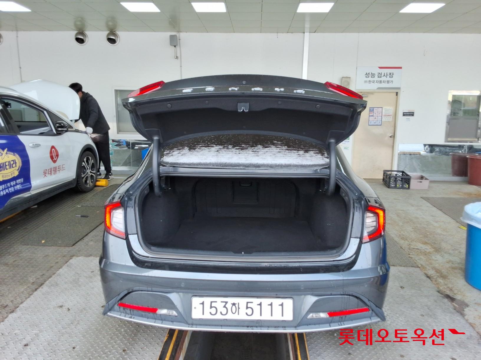 Hyundai Sonata 2021 - Image 9