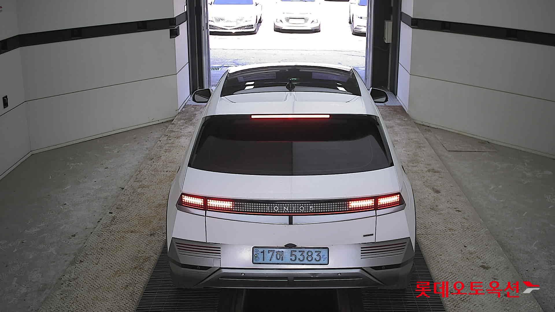 Hyundai Ioniq 5 2022 - Image 17