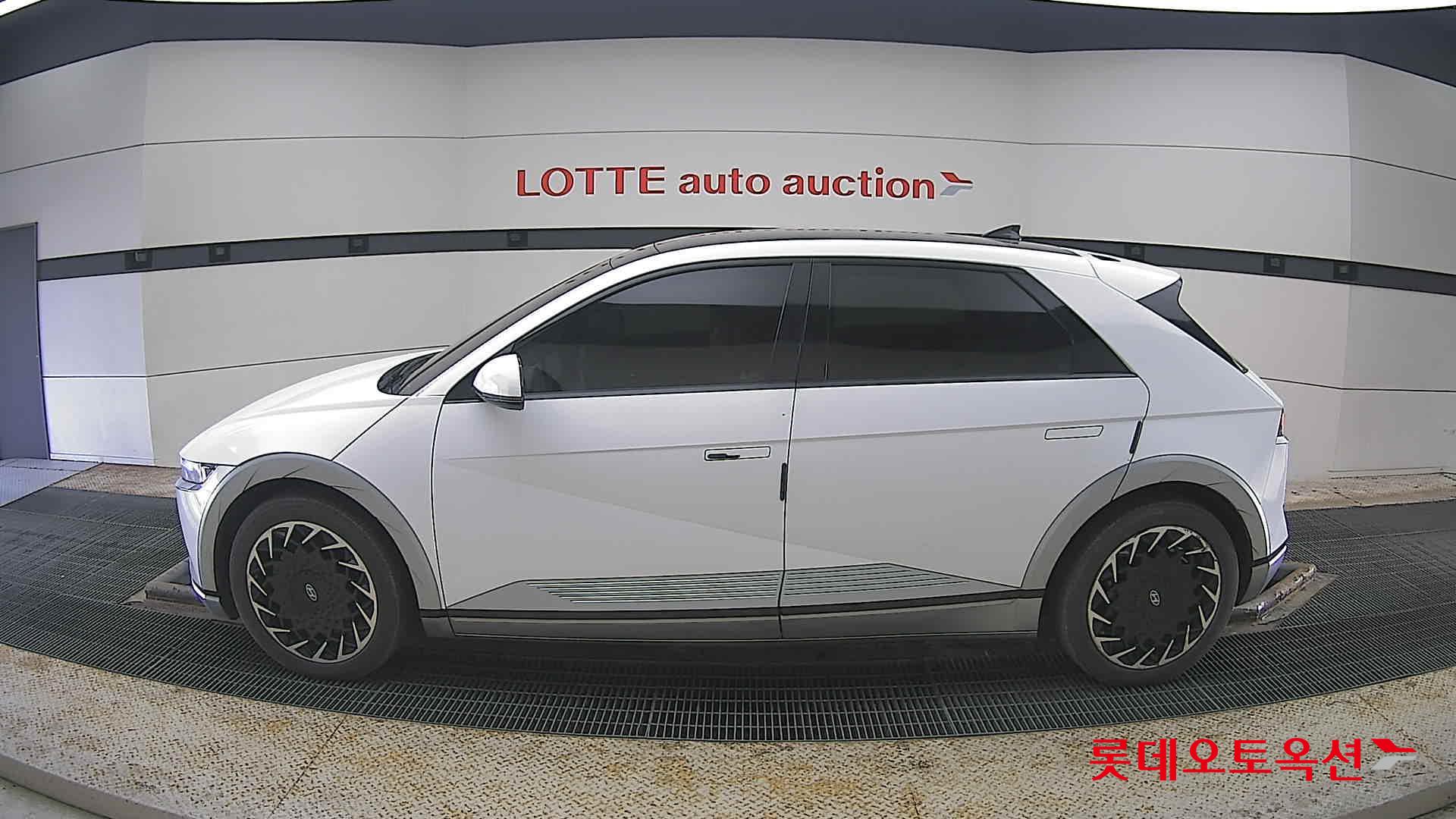 Hyundai Ioniq 5 2022 - Image 13