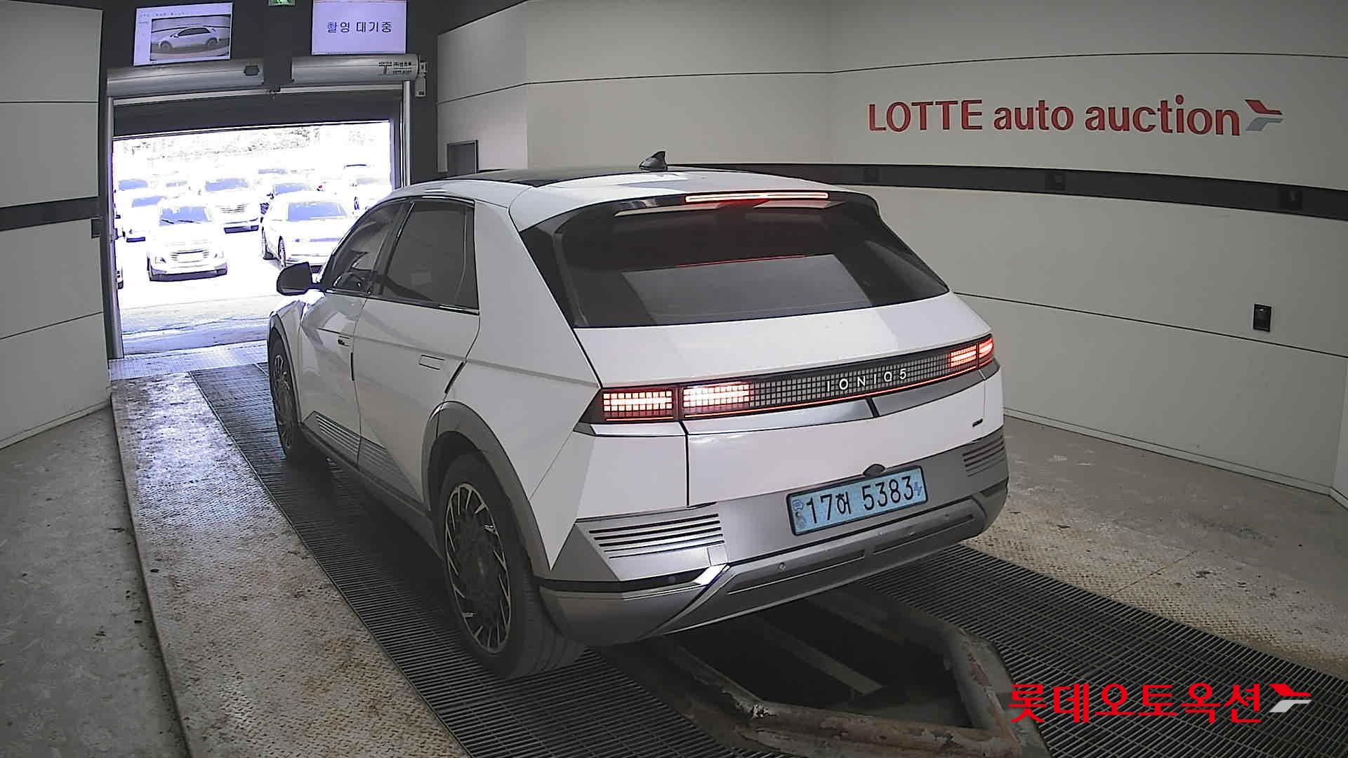 Hyundai Ioniq 5 2022 - Image 16