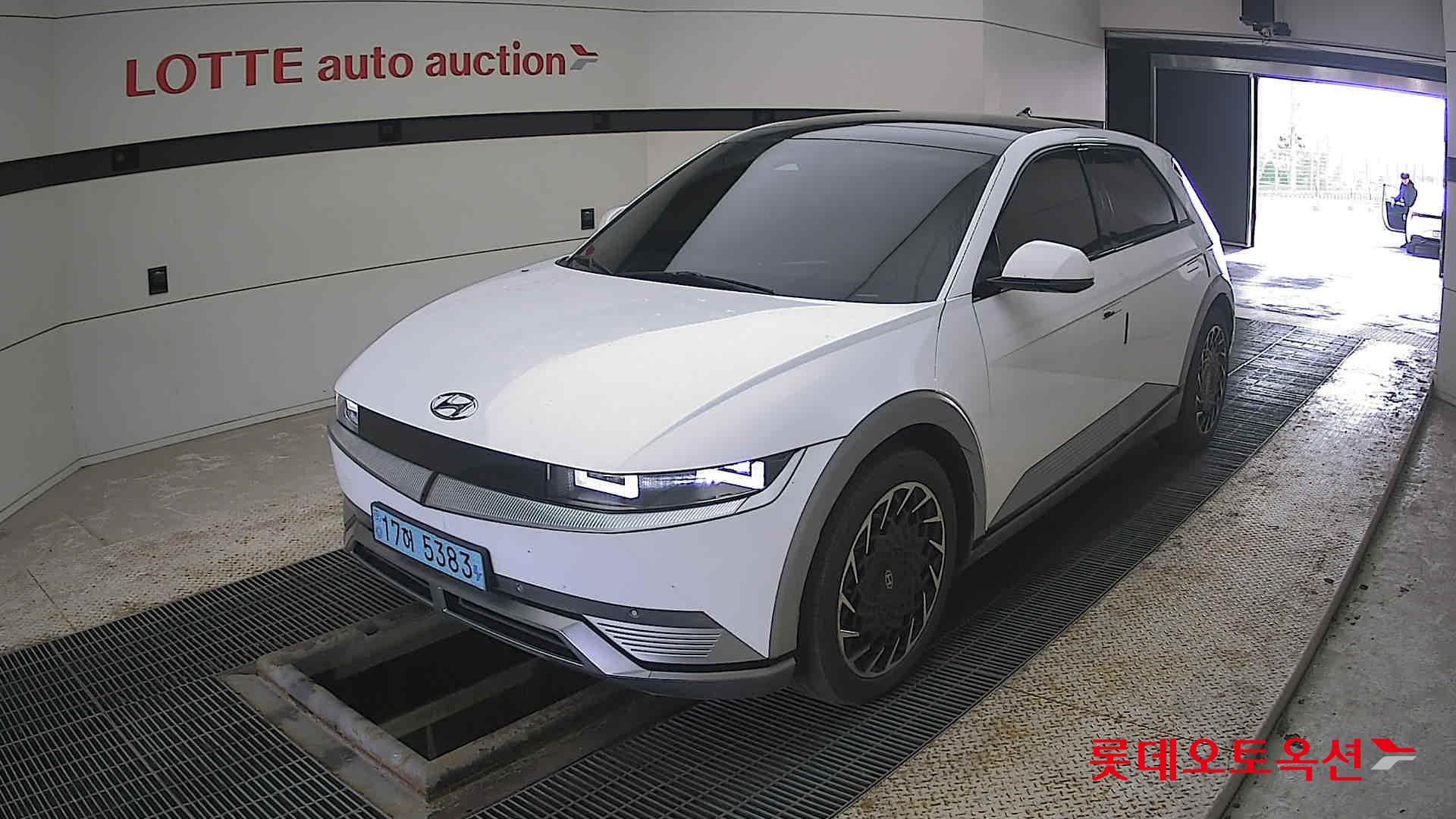 Hyundai Ioniq 5 2022 - Image 3