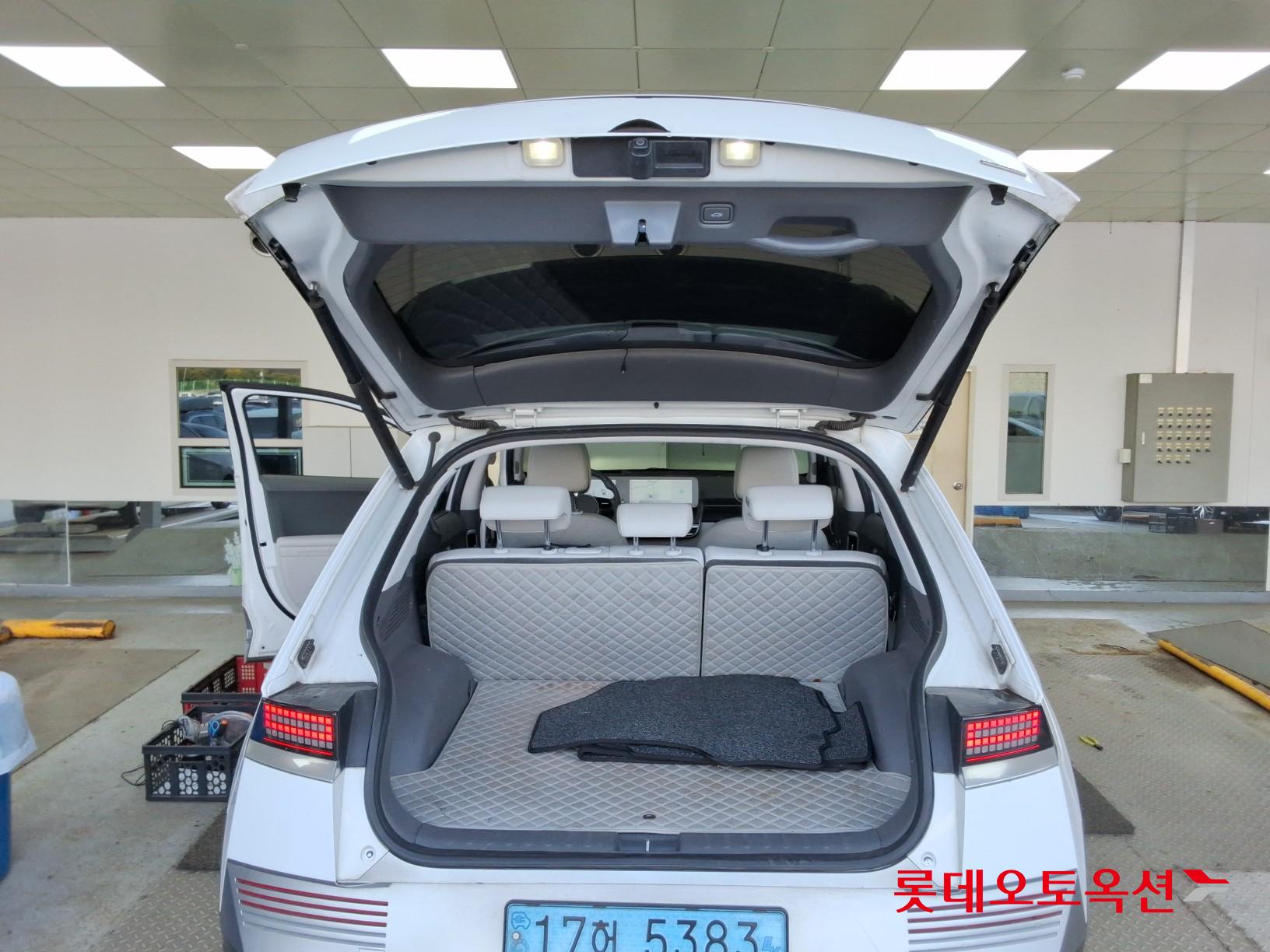 Hyundai Ioniq 5 2022 - Image 9