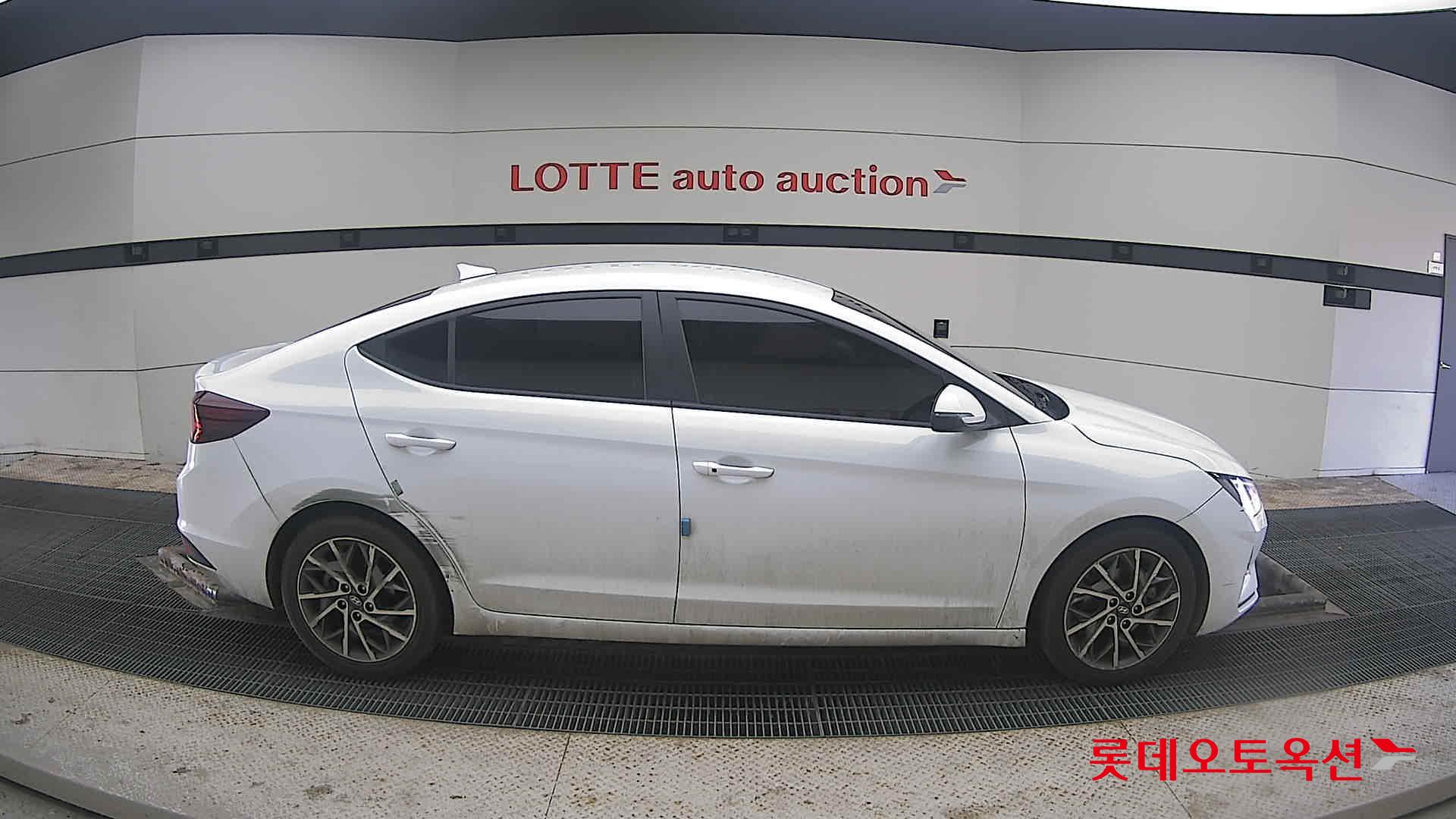 Hyundai Elantra 2020 - Image 21