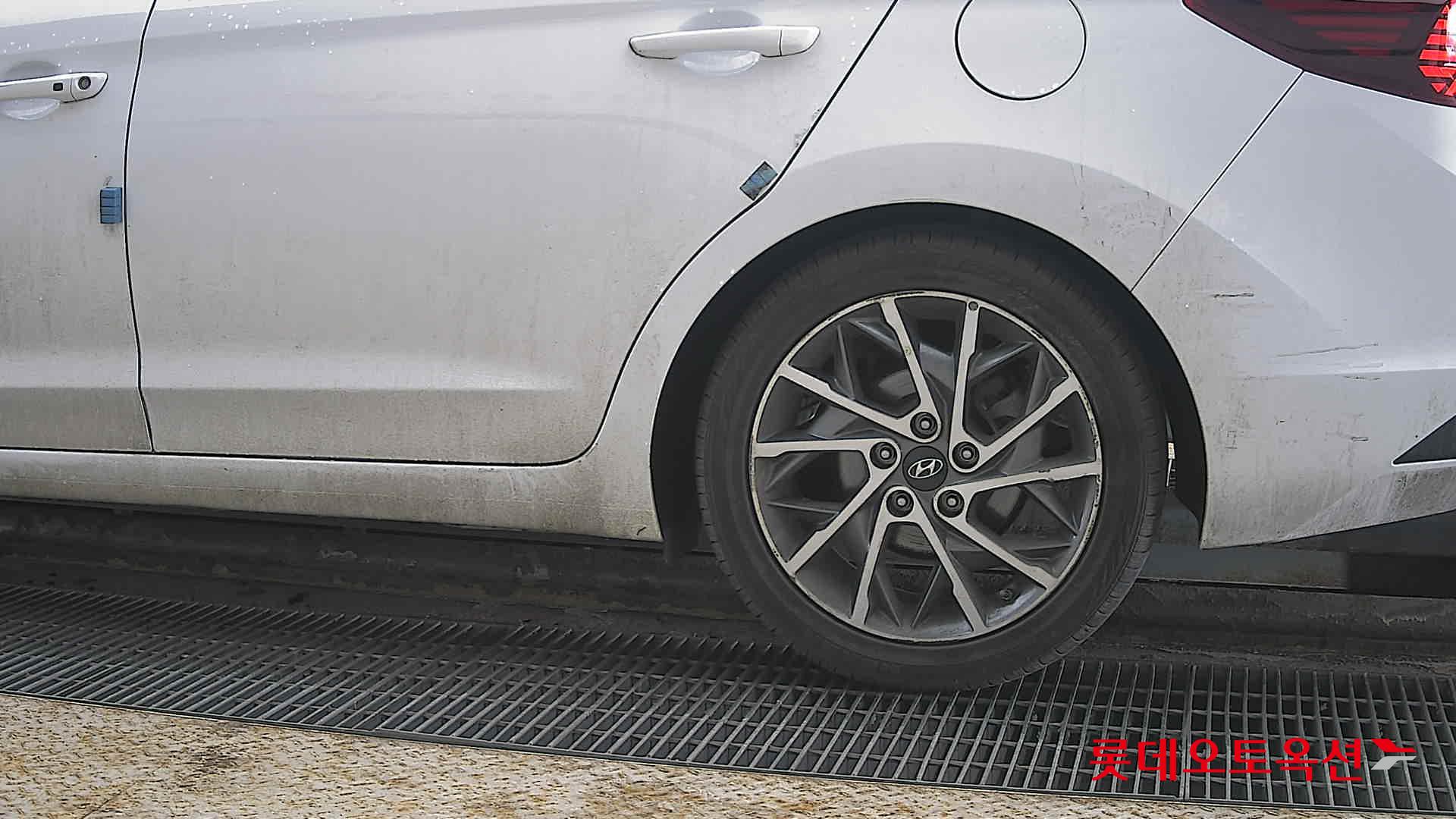 Hyundai Elantra 2020 - Image 26