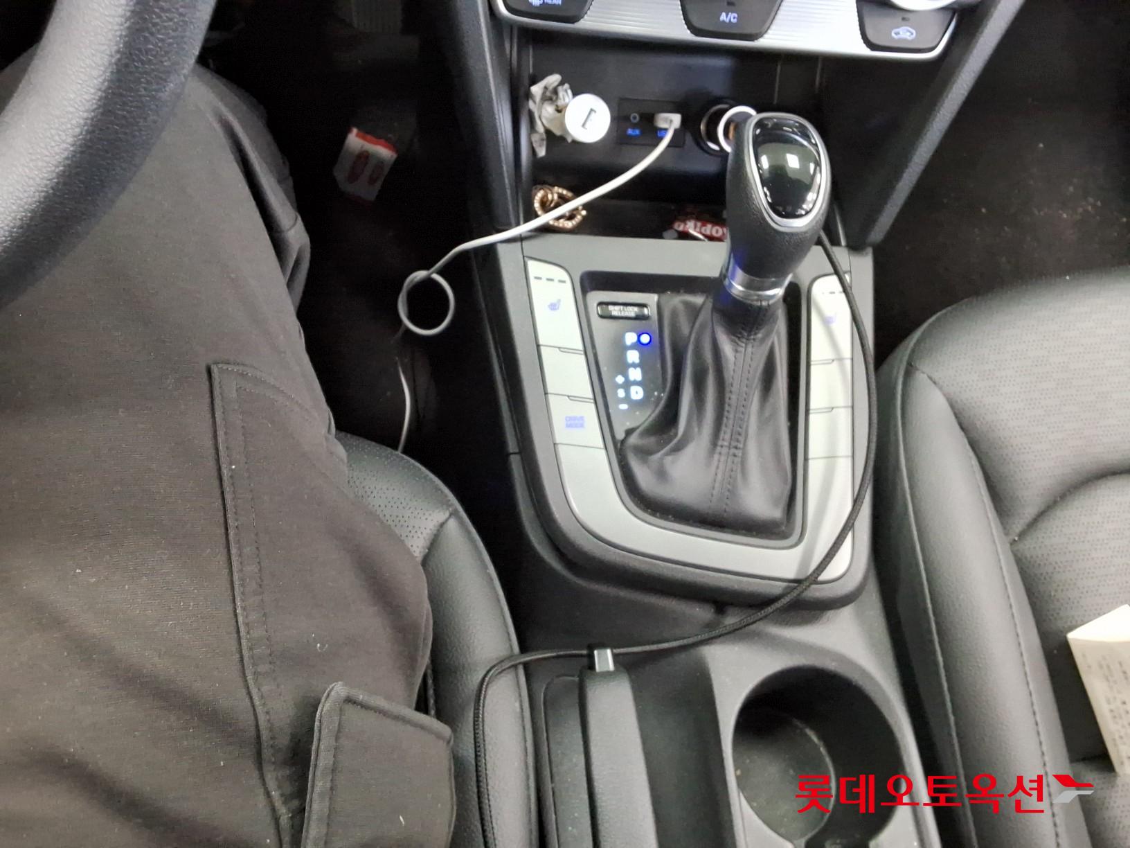 Hyundai Elantra 2020 - Image 33