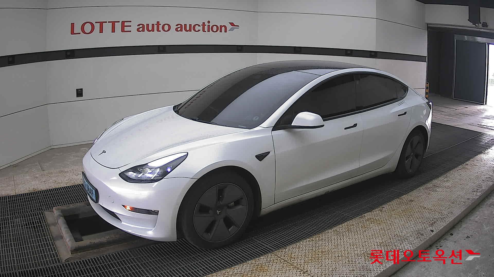 TESLA Model 3 2021 - 이미지 11