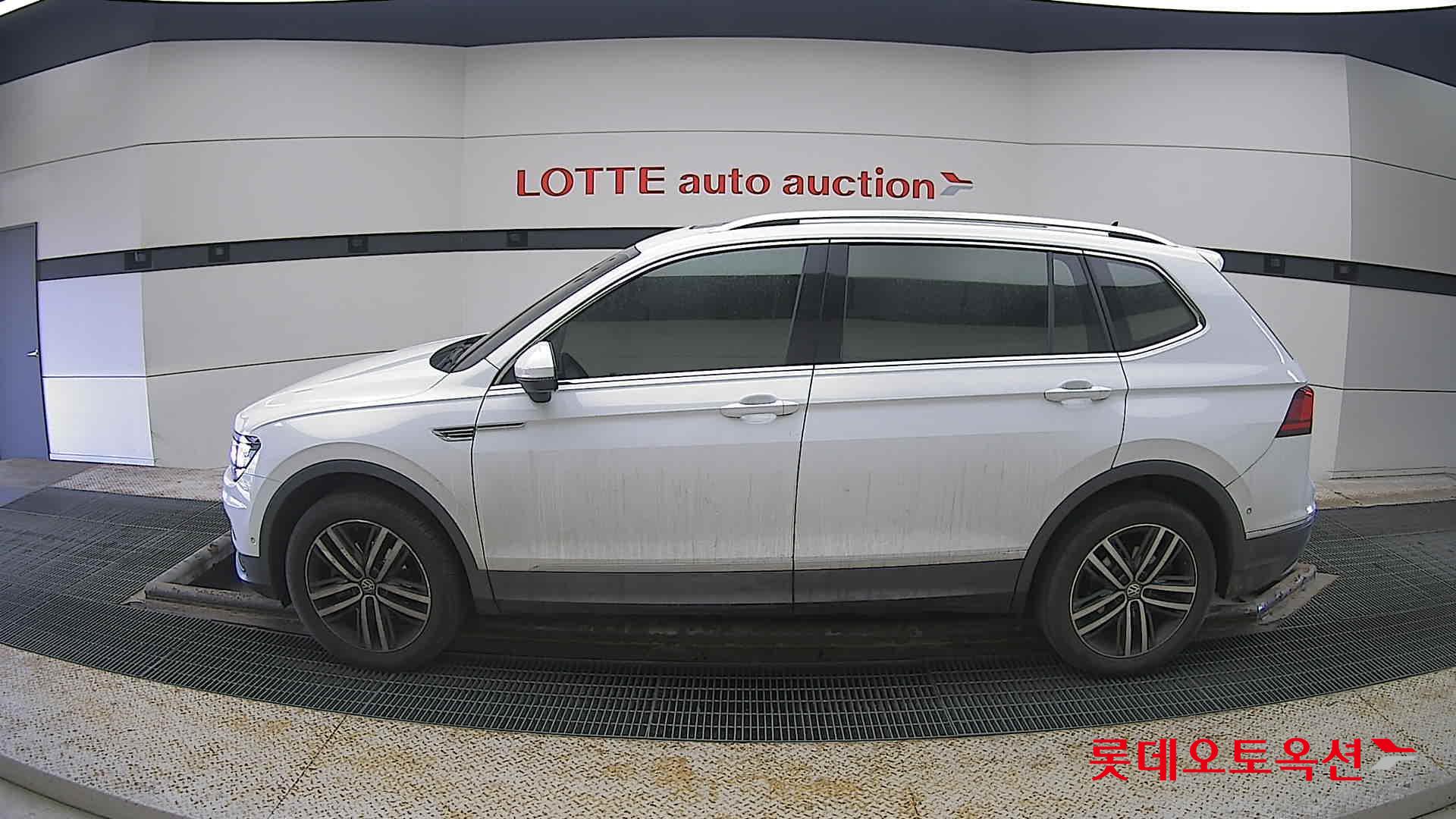 2020 - Volkswagen TIGUAN