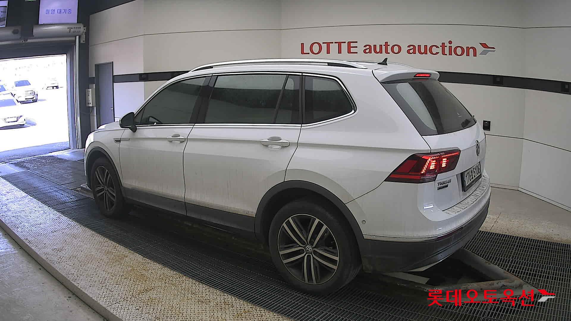 2020 - Volkswagen TIGUAN