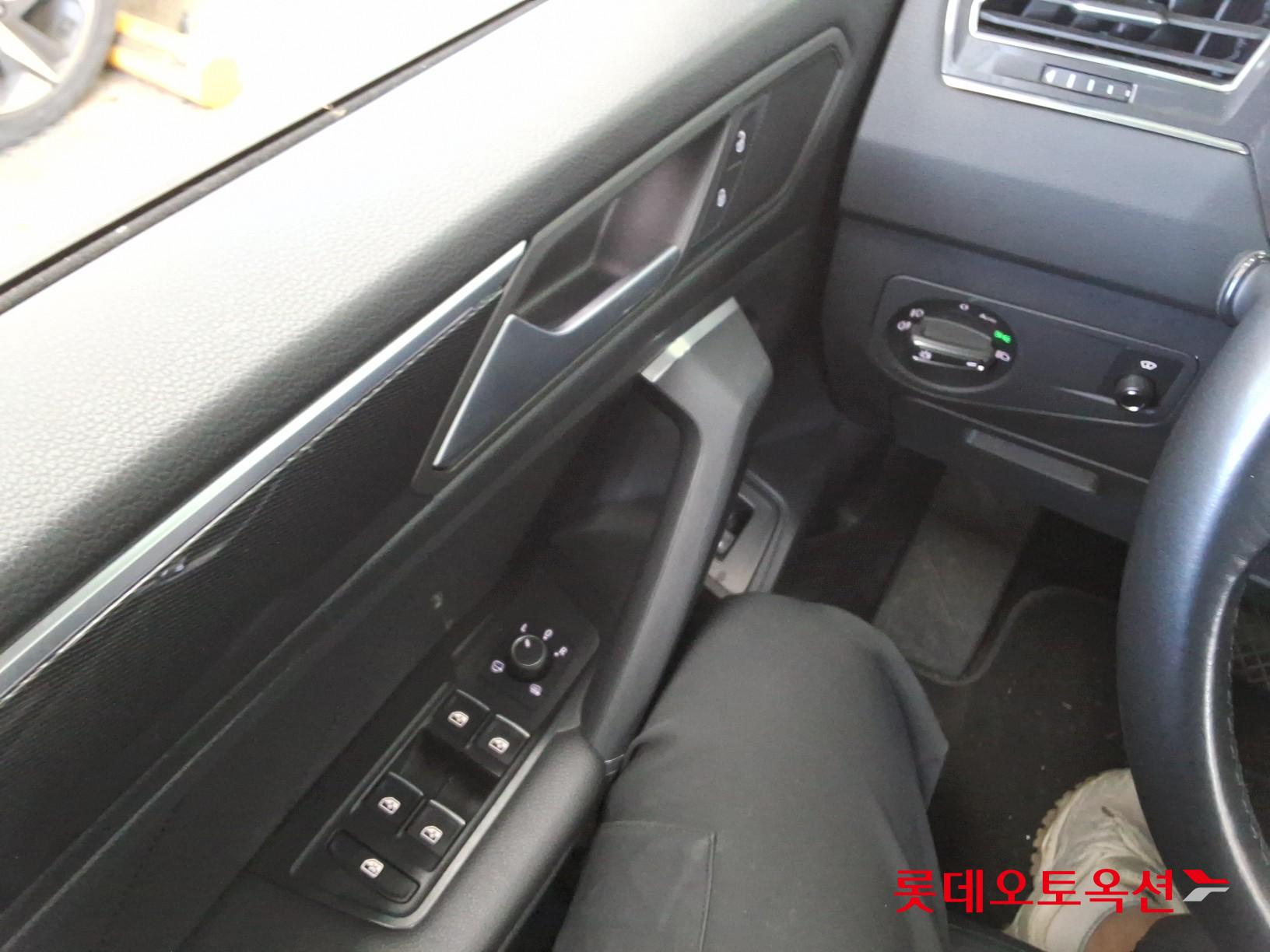 2020 - Volkswagen TIGUAN