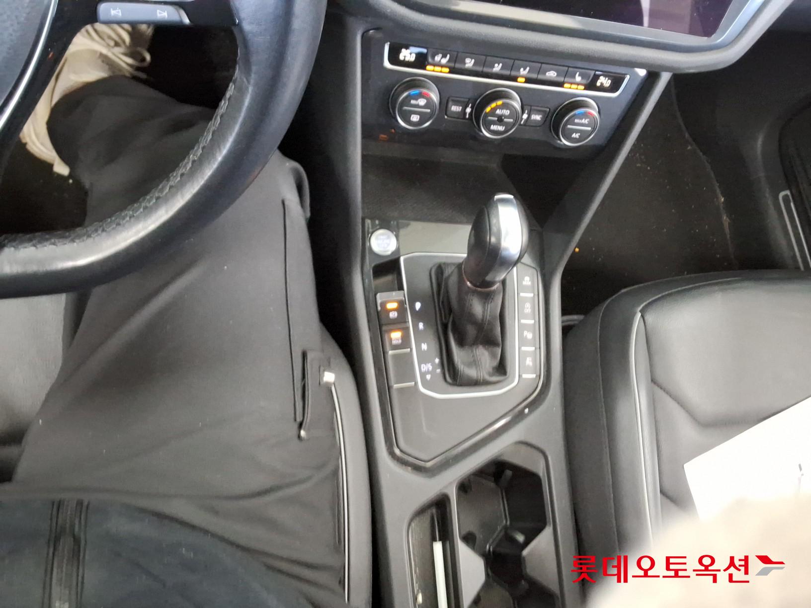 2020 - Volkswagen TIGUAN