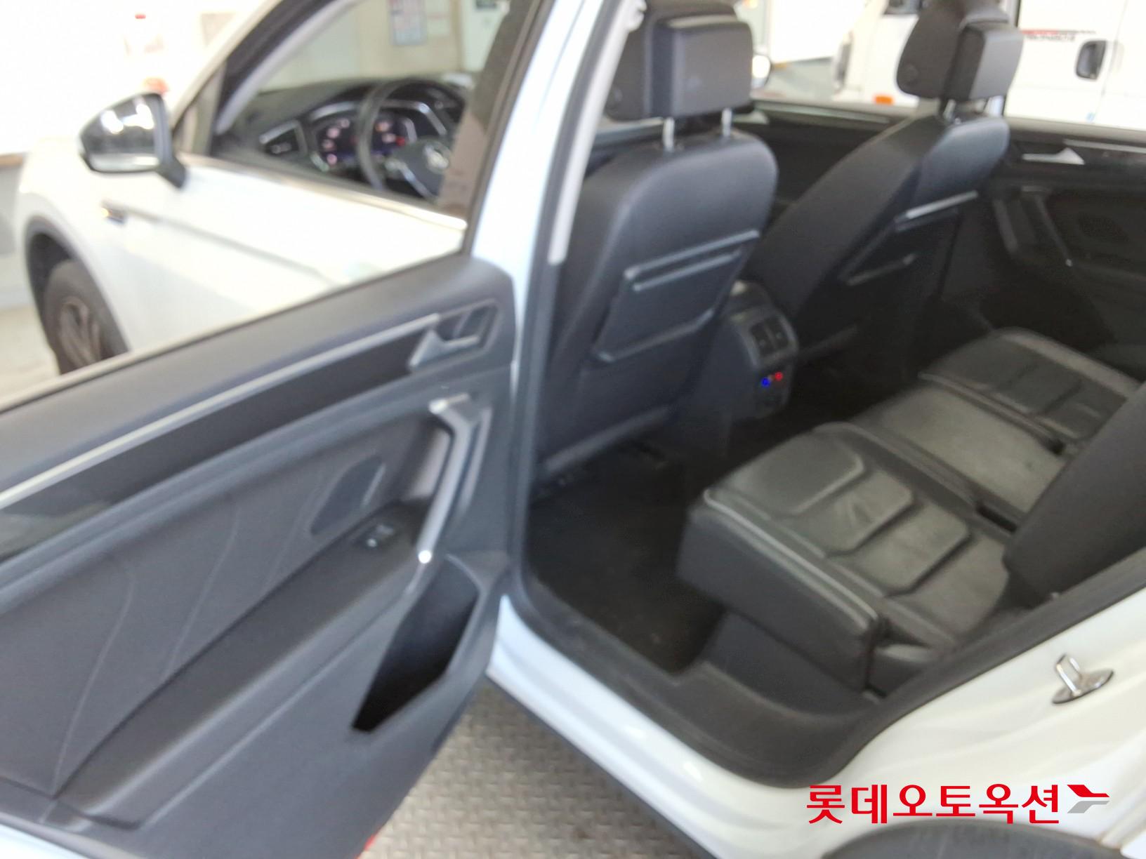 2020 - Volkswagen TIGUAN