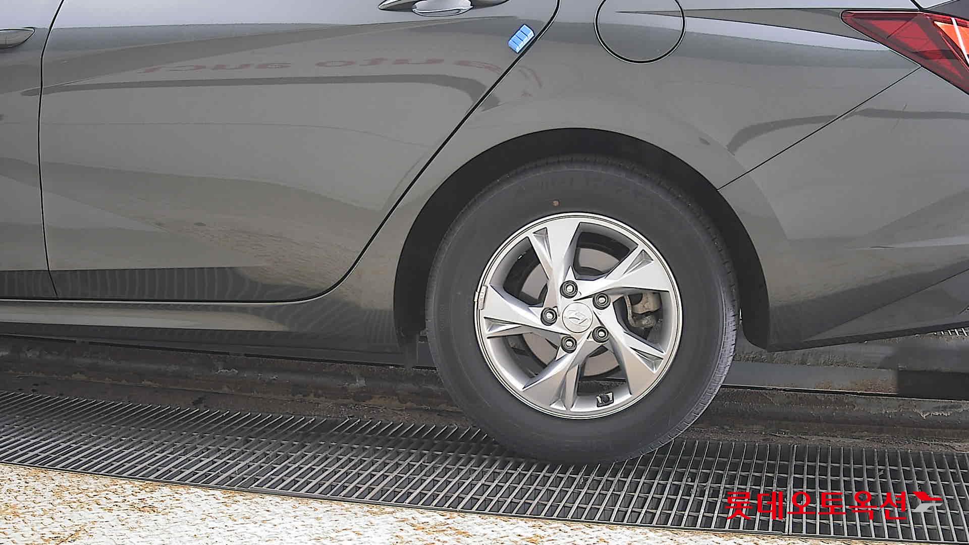 Hyundai Avante id 3803709 из Кореи 22