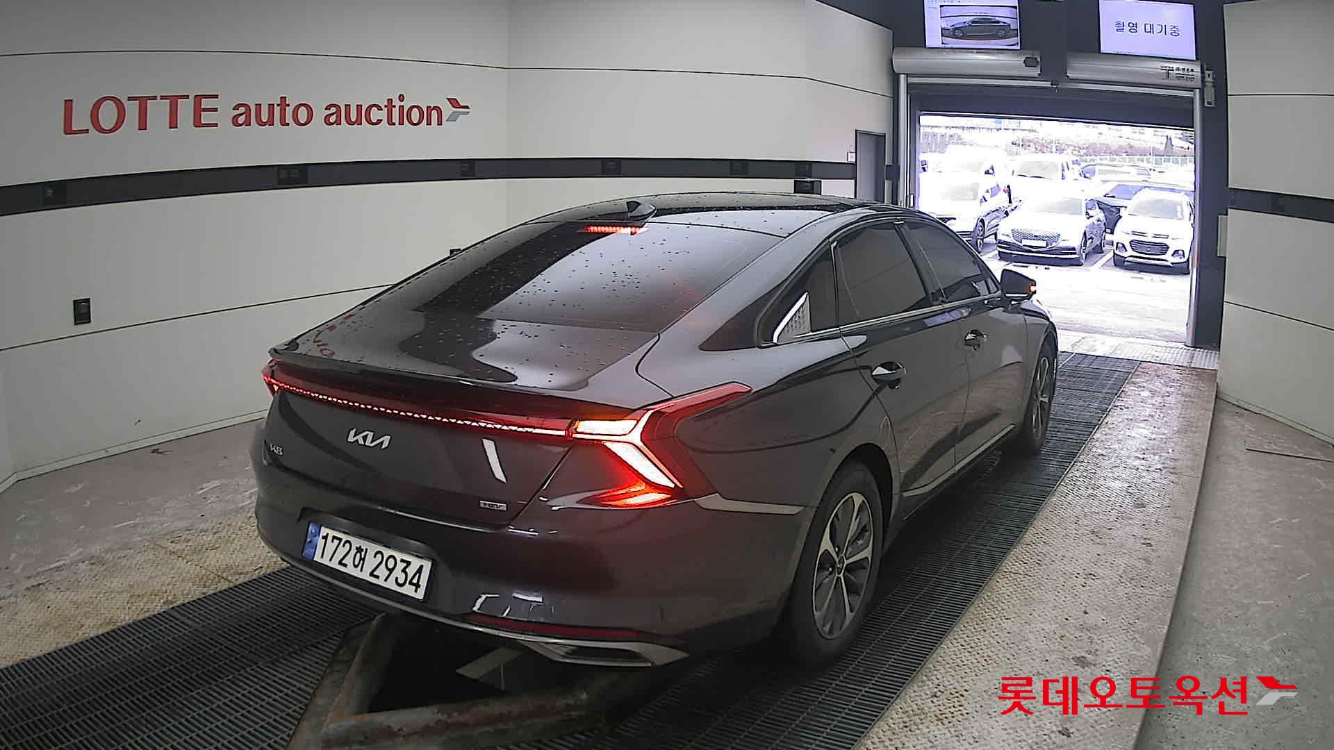 كيا K8 2023 - صورة 18