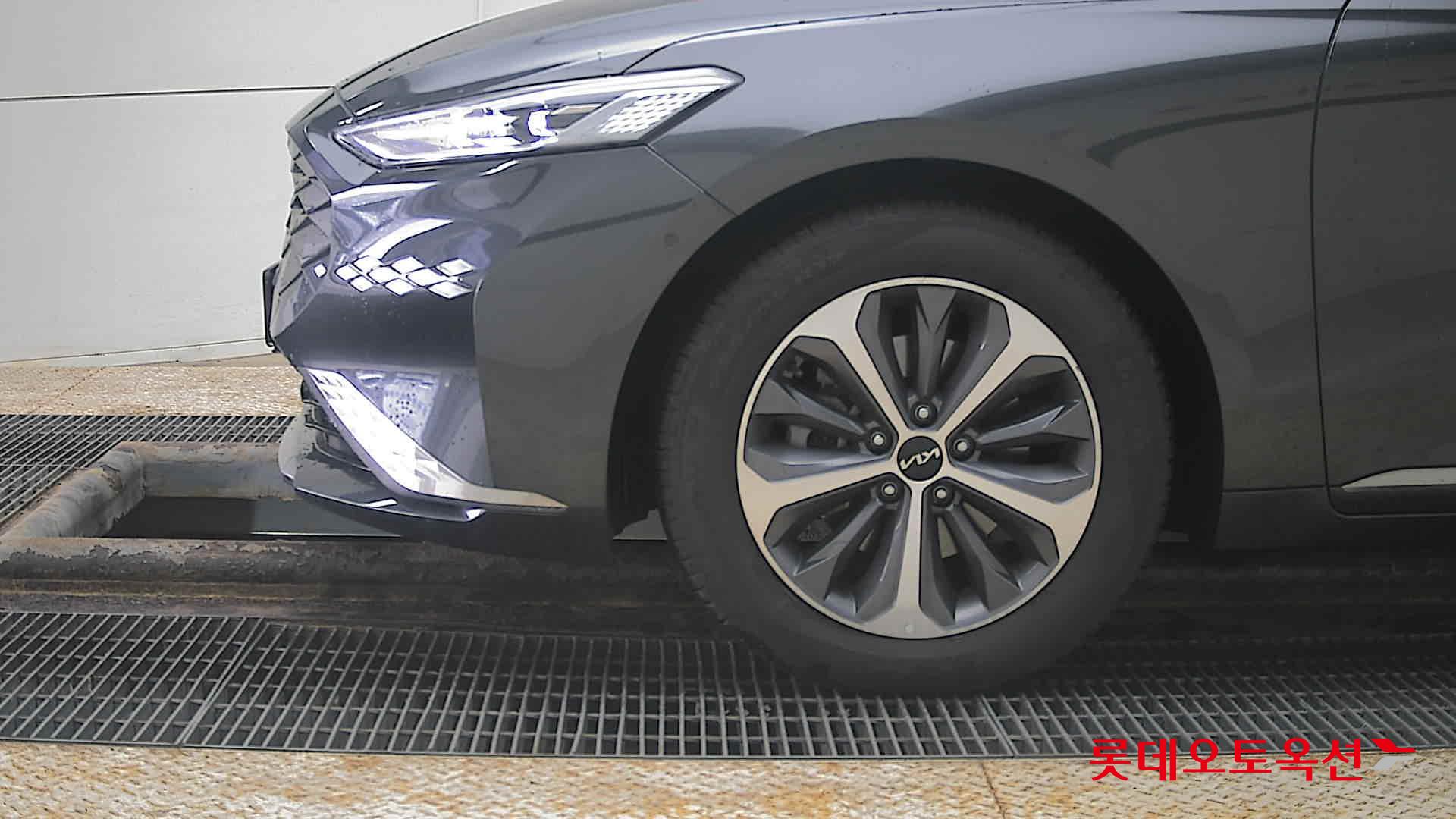 كيا K8 2023 - صورة 25