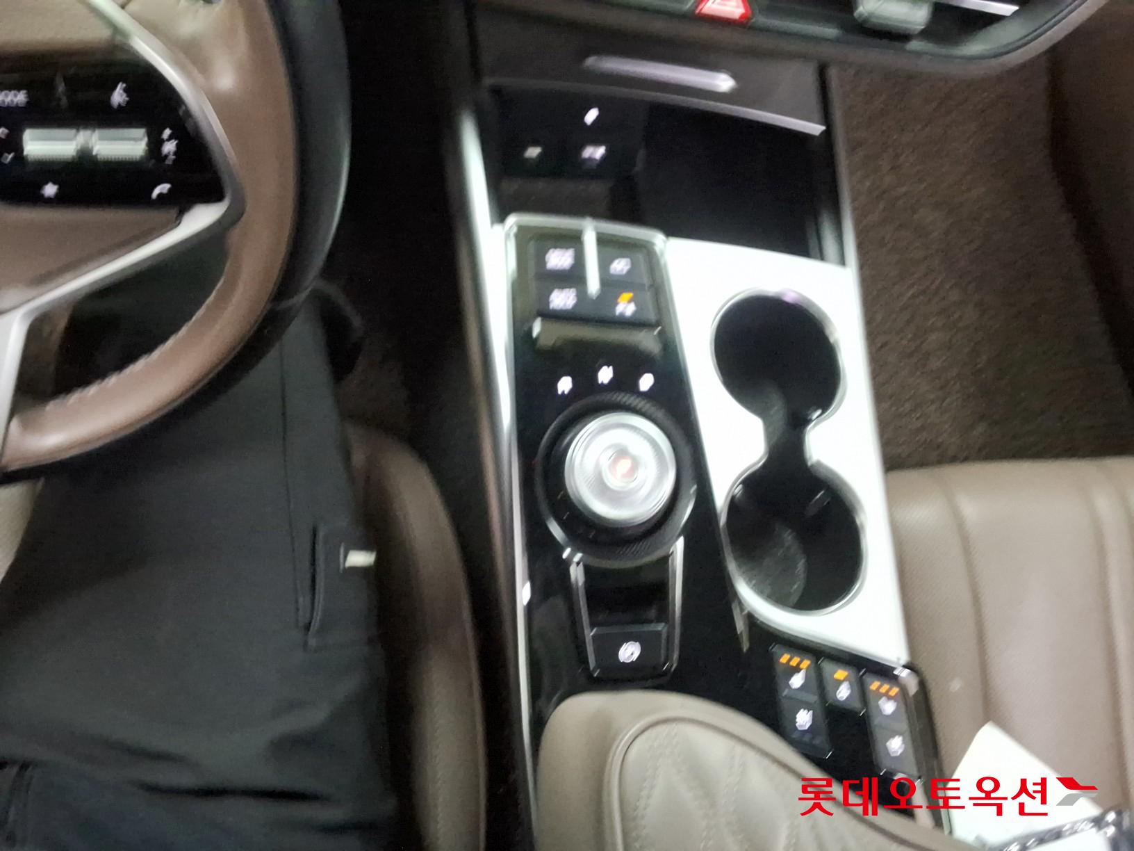 كيا K8 2023 - صورة 33