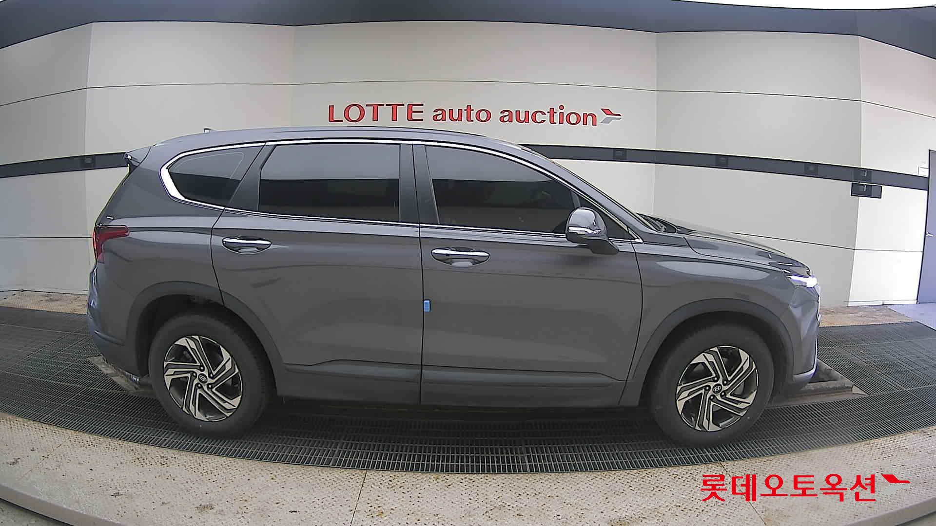 Hyundai Santa Fe 2021 - Image 21