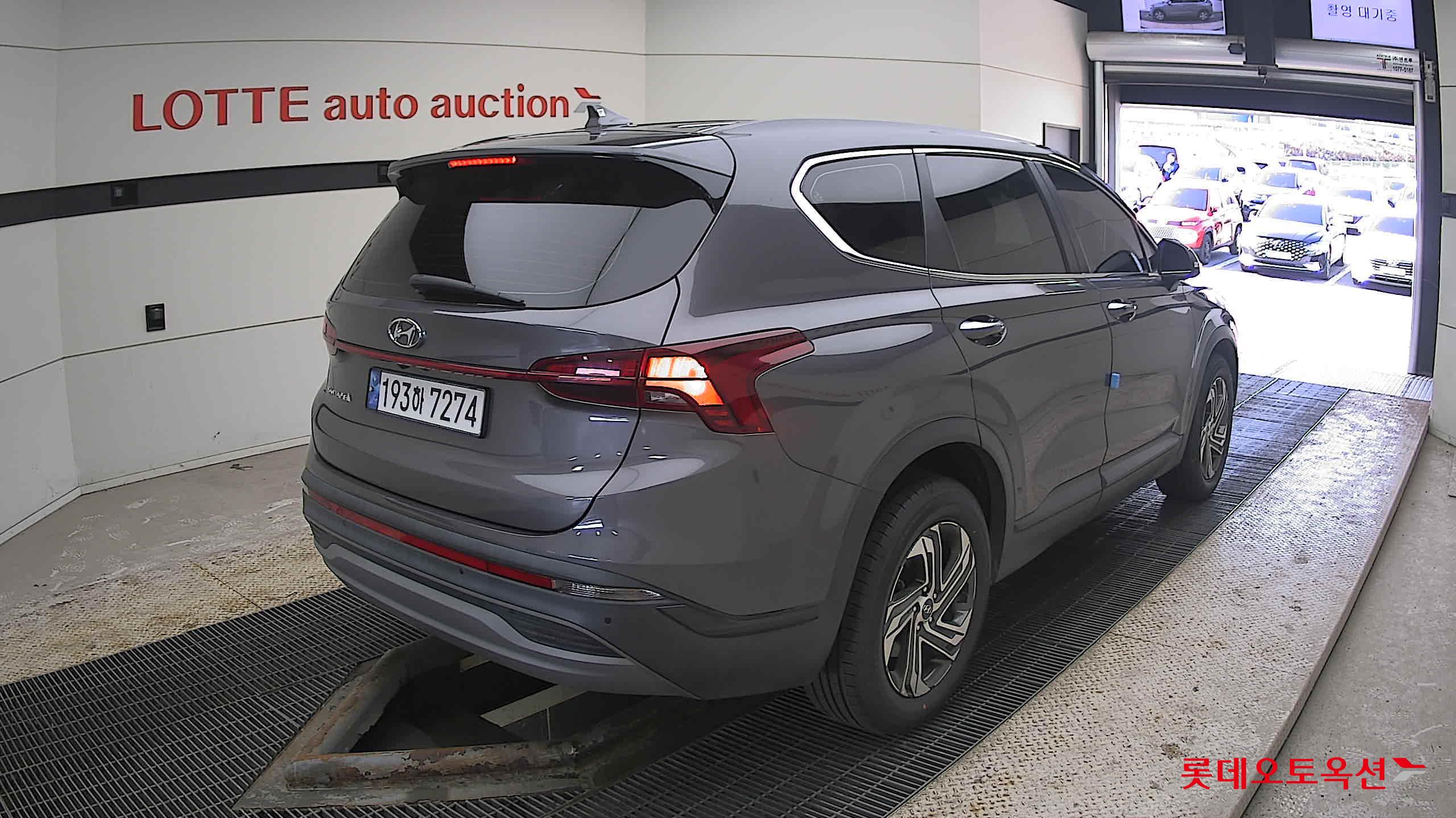 Hyundai Santa Fe 2021 - Image 5