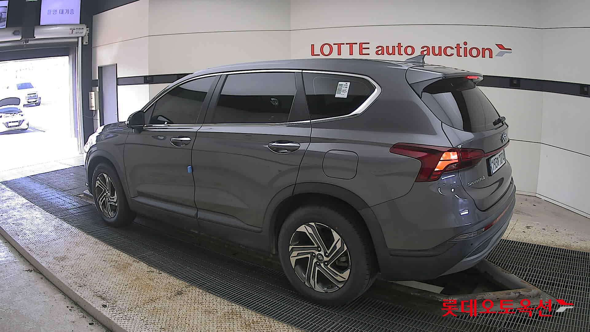 Hyundai Santa Fe 2021 - Image 15