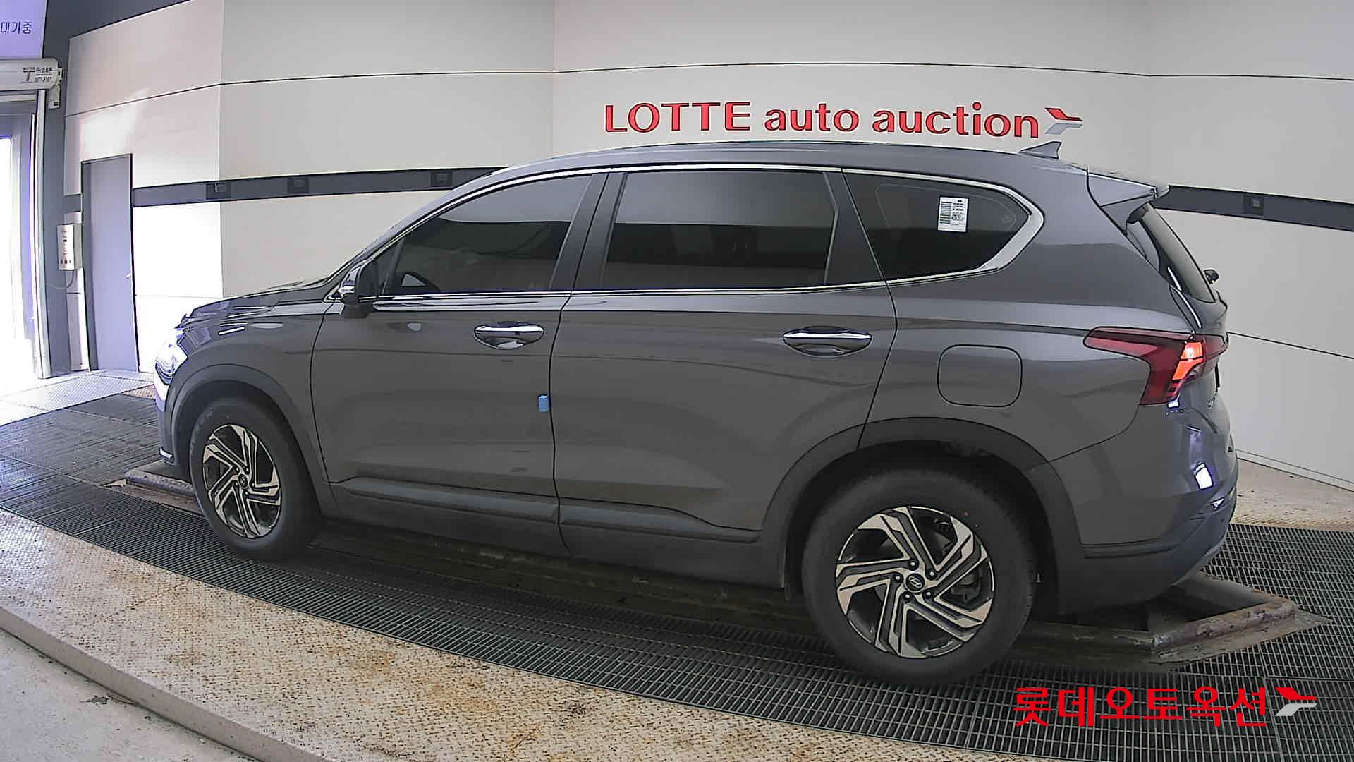 Hyundai Santa Fe 2021 - Image 14