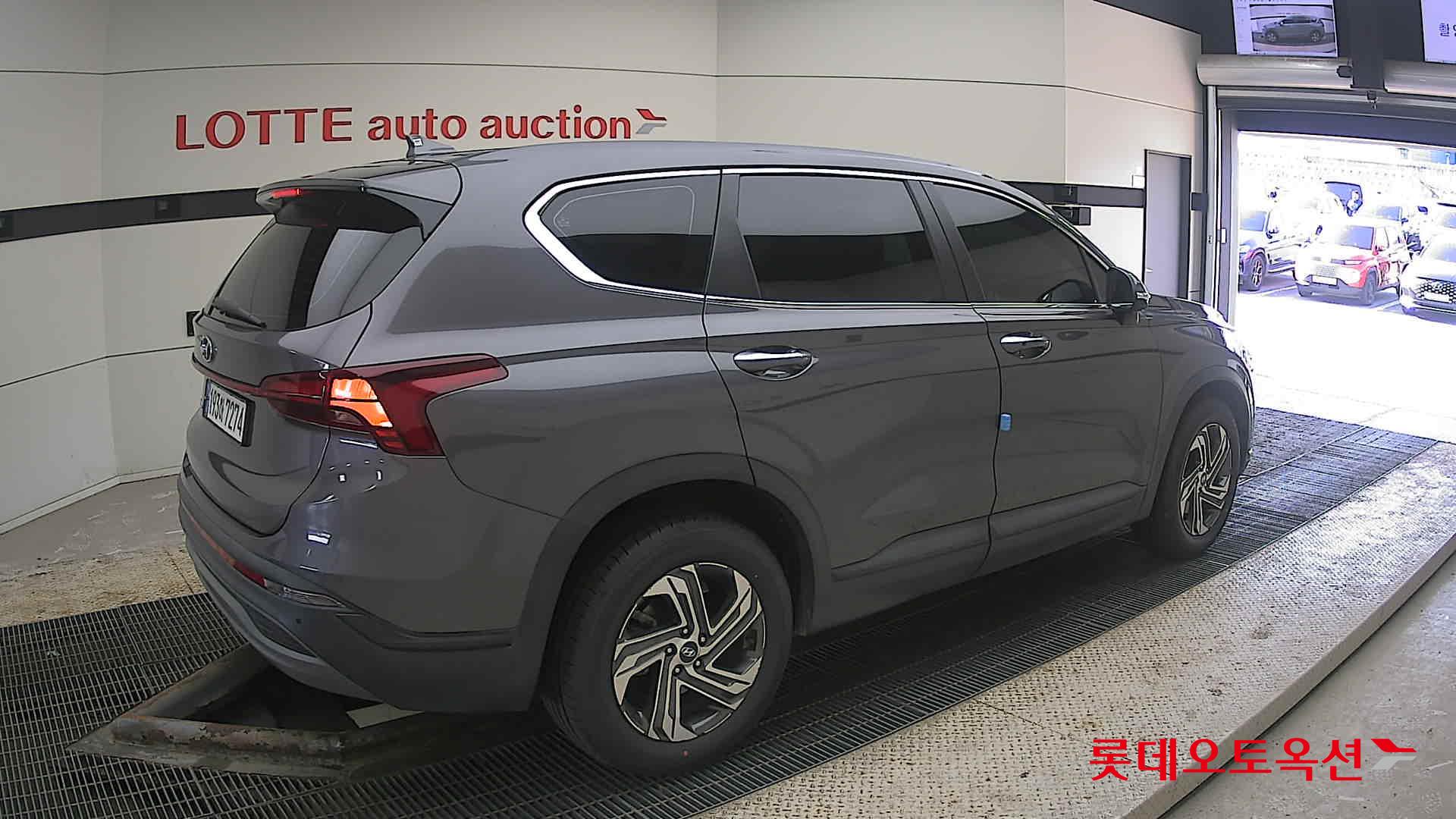 Hyundai Santa Fe 2021 - Image 19
