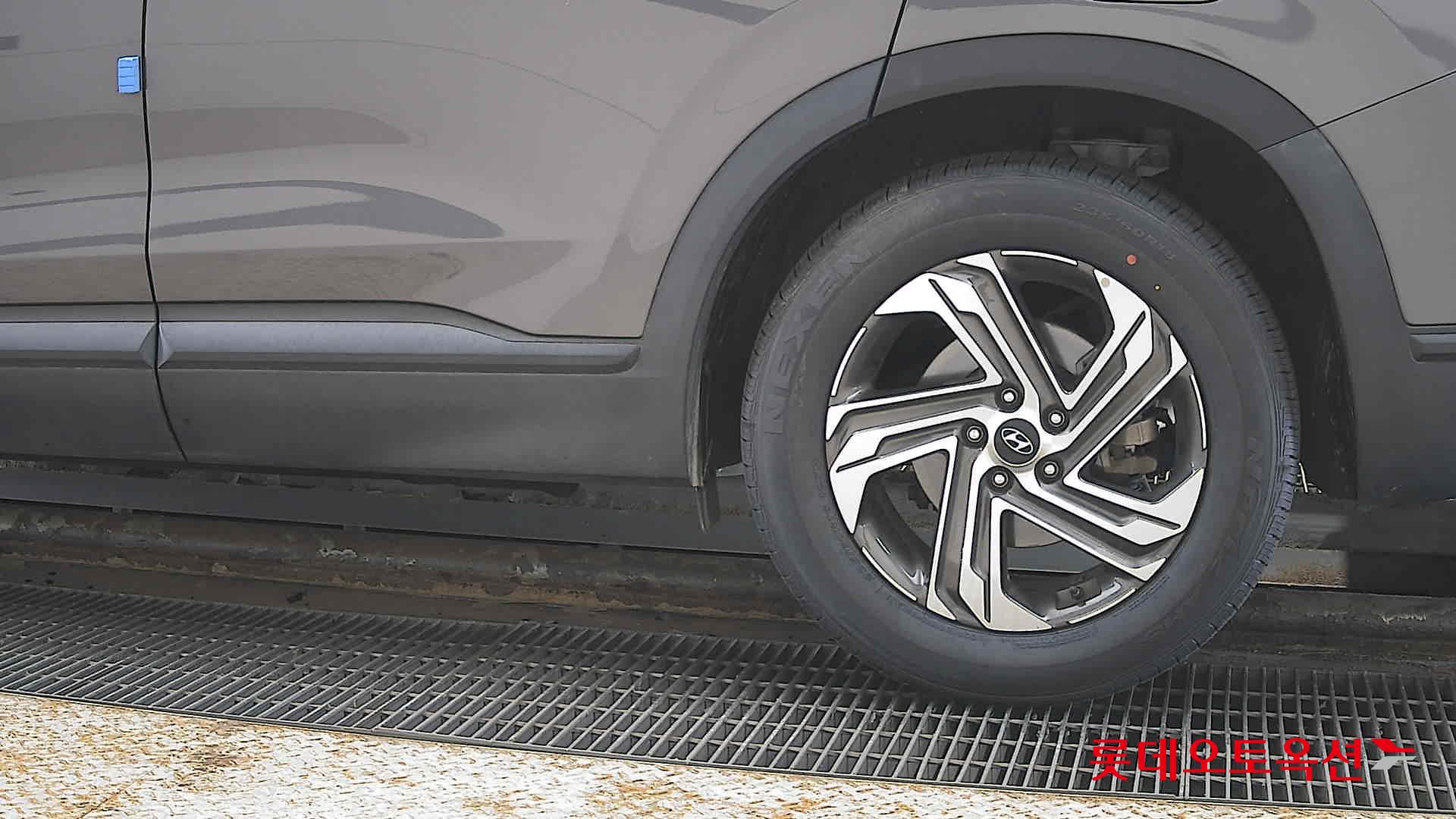 Hyundai Santa Fe 2021 - Image 26