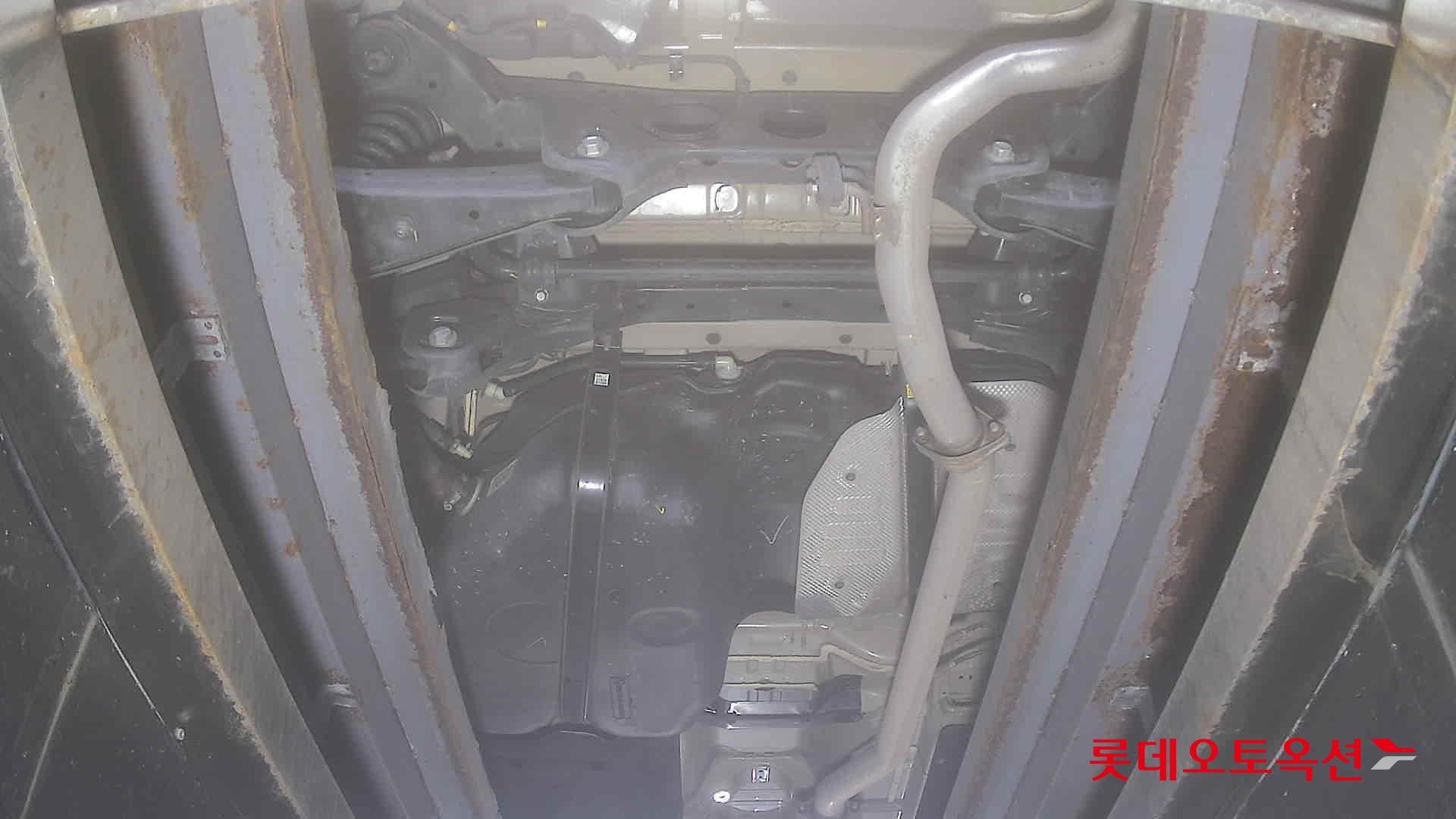 Hyundai Santa Fe 2021 - Image 2