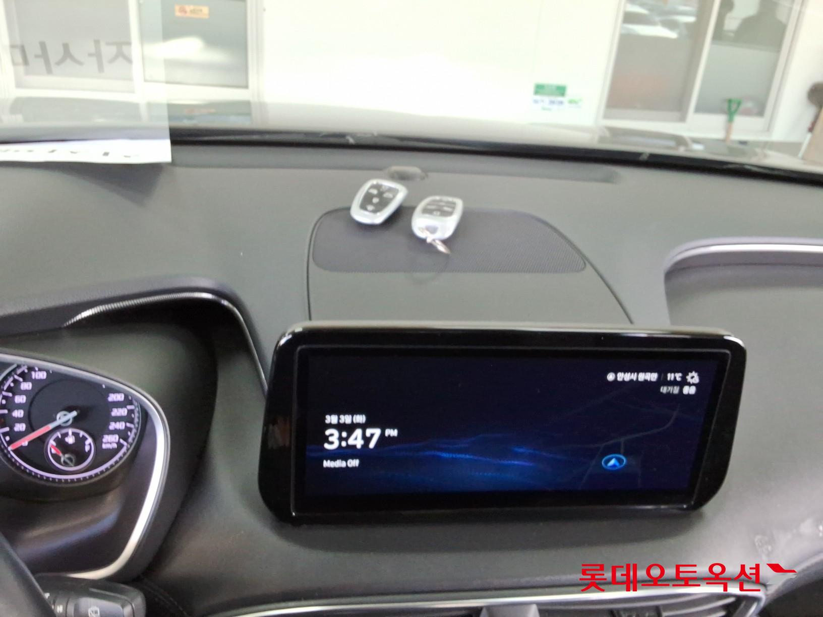 Hyundai Santa Fe 2021 - Image 31