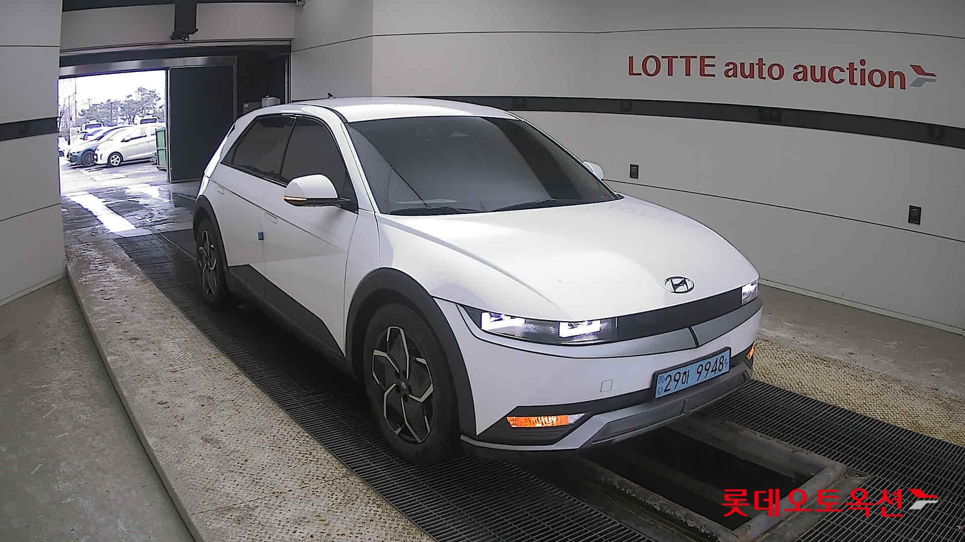 Hyundai IONIQ 5 2022 Atlas White из Кореи, фото 2