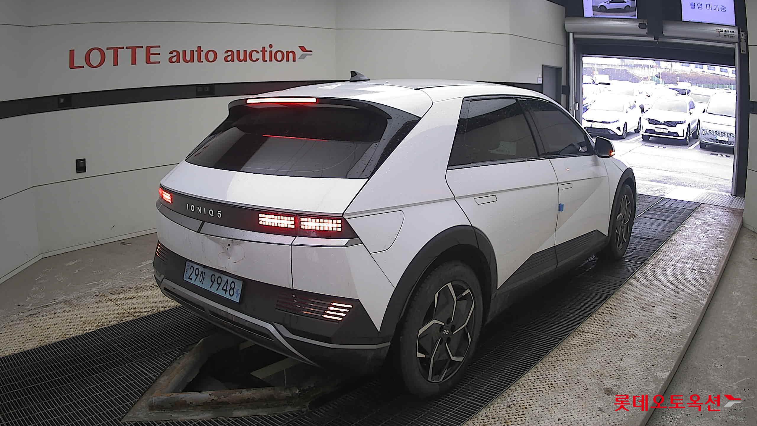 Hyundai IONIQ 5 2022 Atlas White из Кореи, фото 4